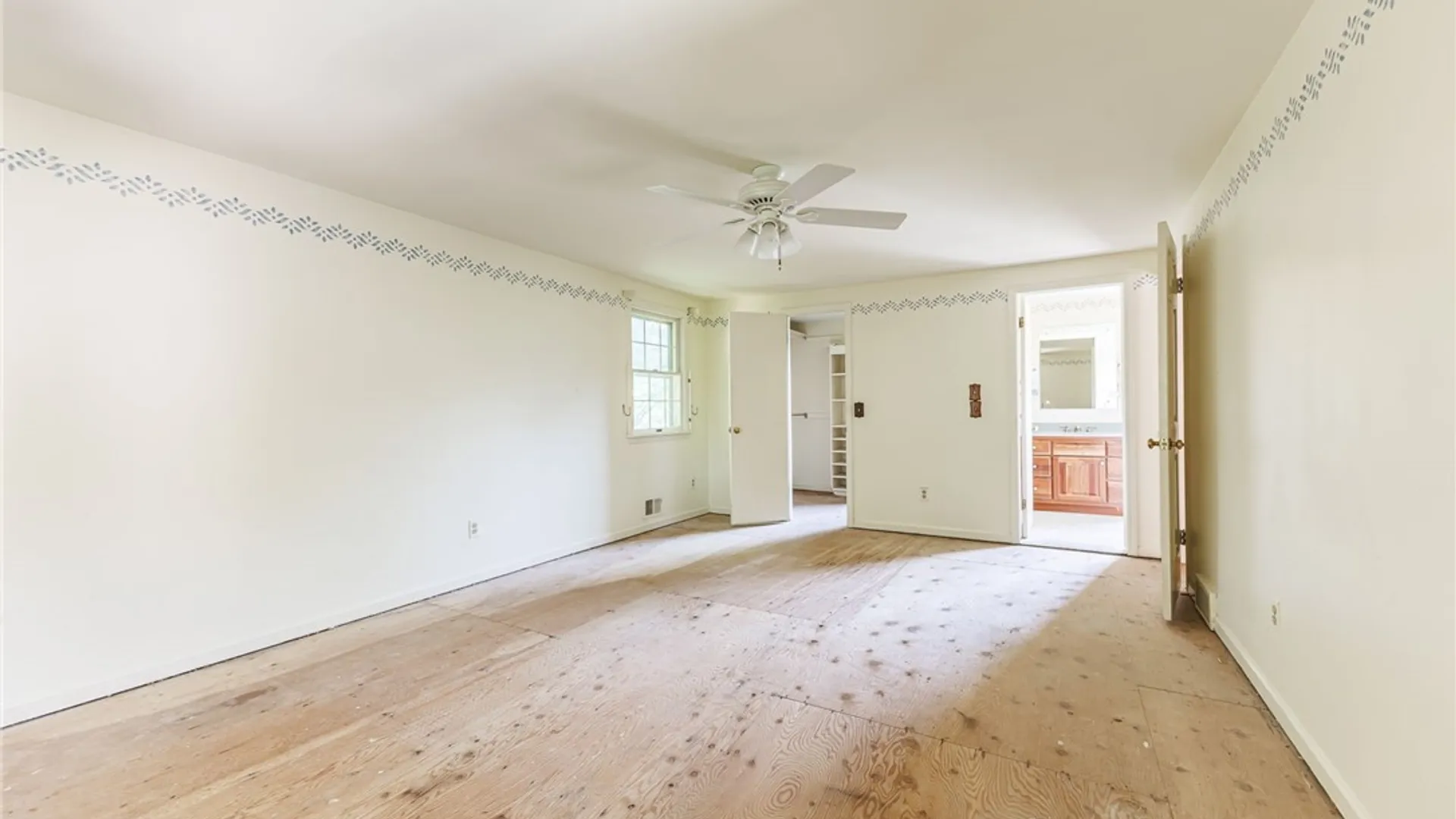 Property at 1244 Millcreek Run, Webster, NY 14580 25