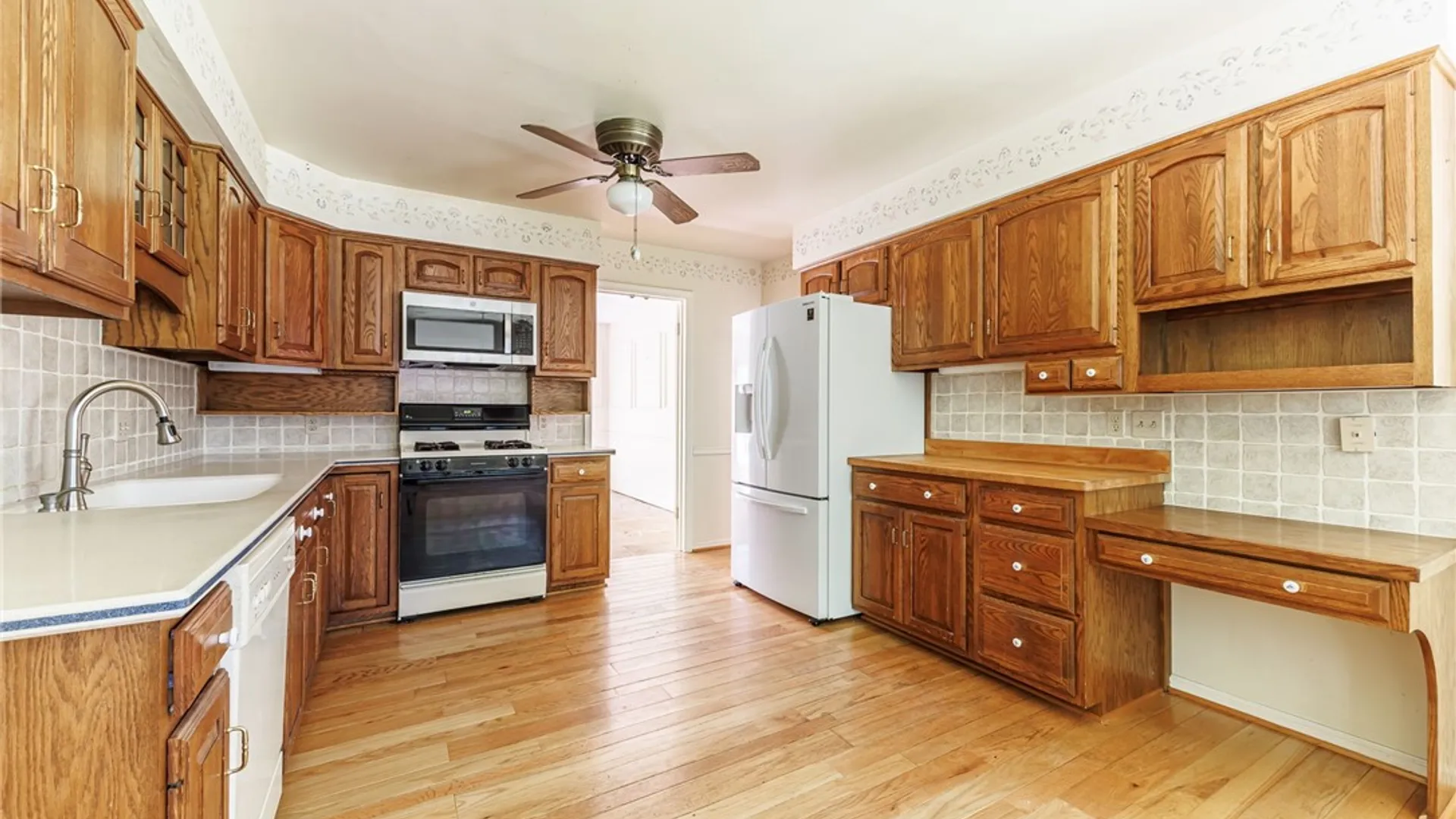 Property at 1244 Millcreek Run, Webster, NY 14580 13