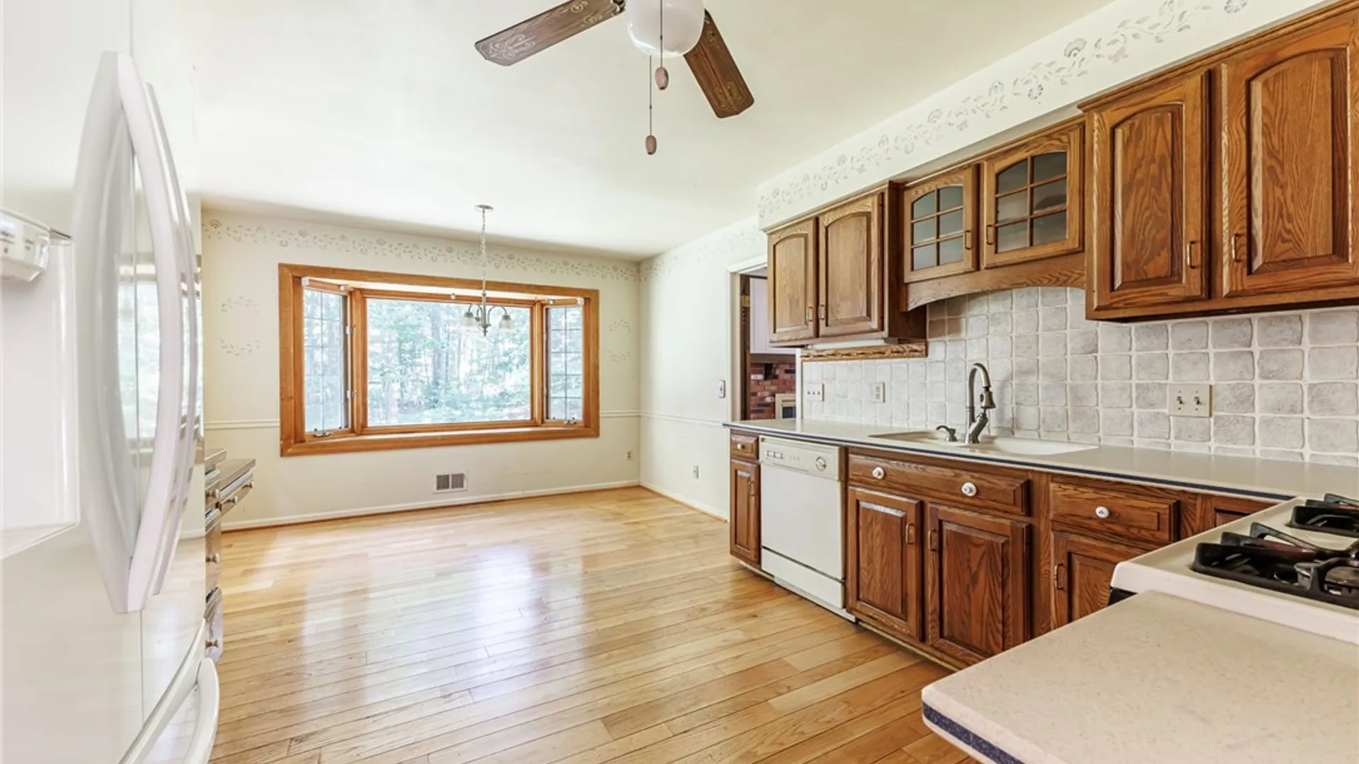 Property at 1244 Millcreek Run, Webster, NY 14580 15