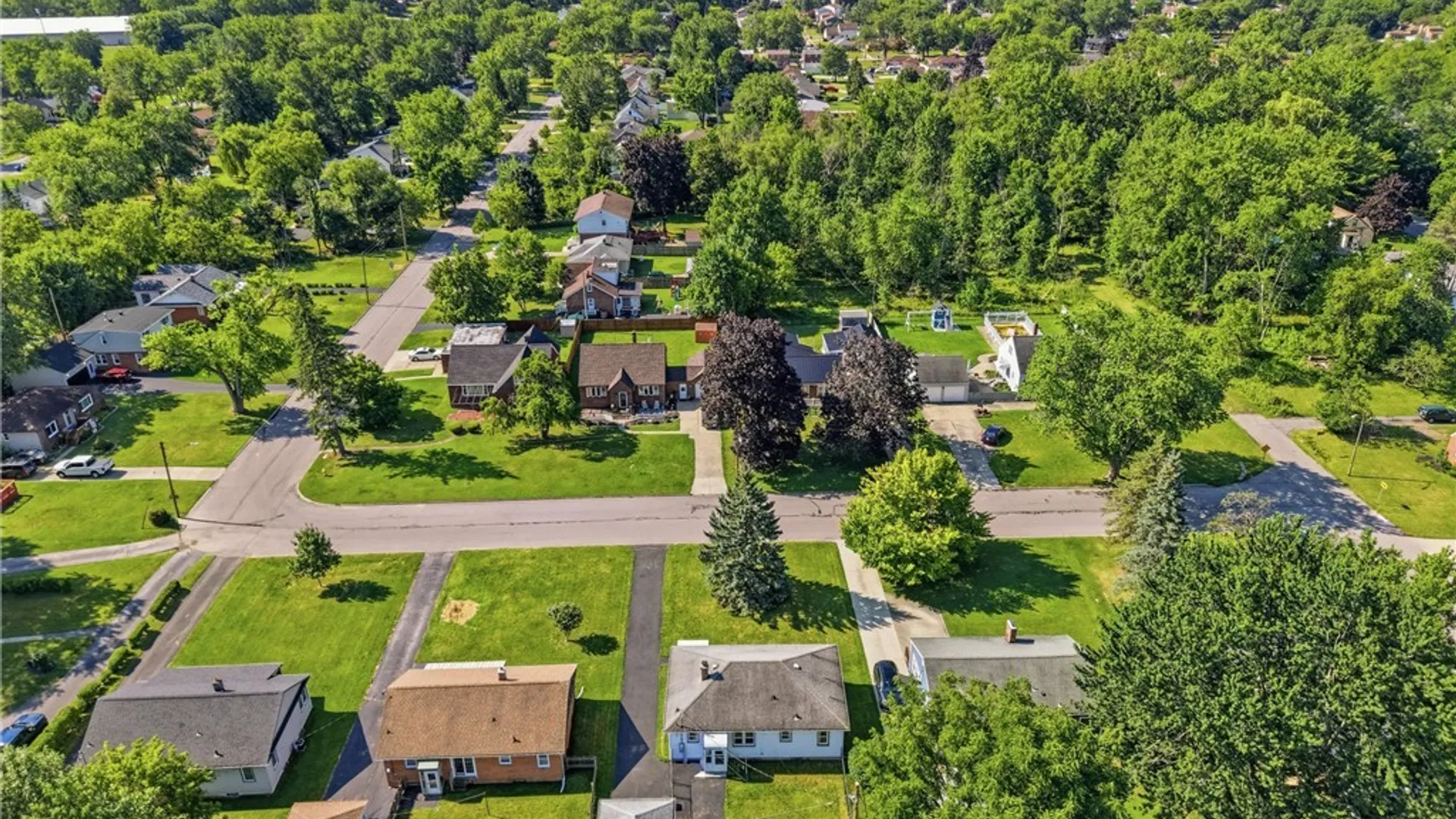 Property at 249 Boncroft Drive, West Seneca, NY 14224 29