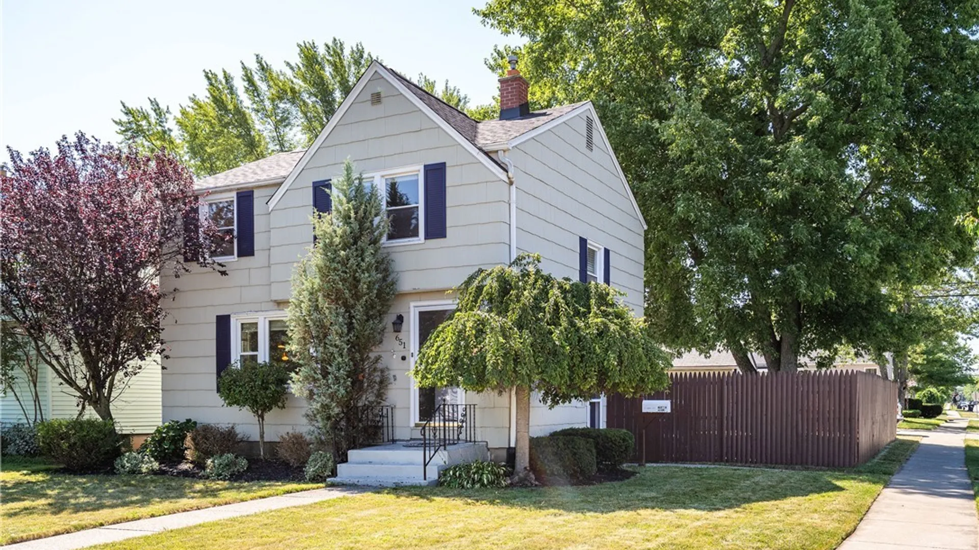 Property at 651 Moore Avenue, Tonawanda, NY 14223 3