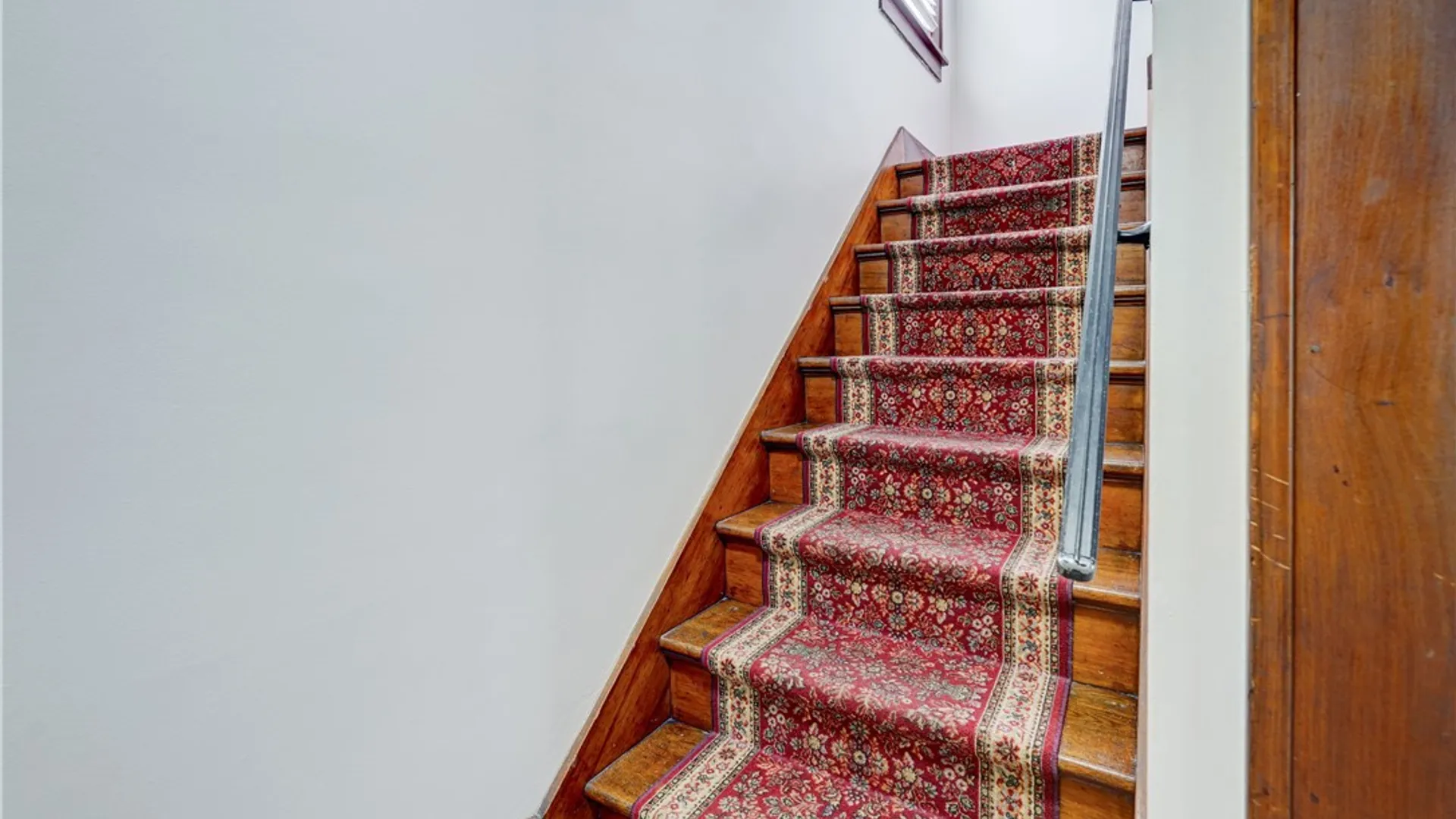 Property at 160 Marion Street, Rochester, NY 14610 15