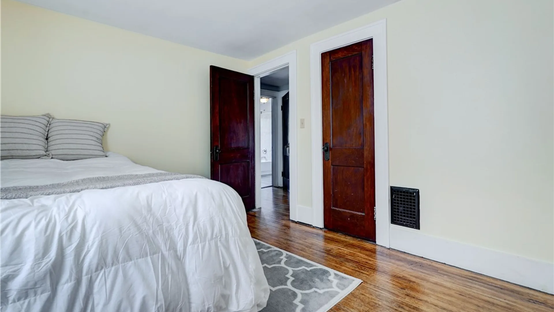 Property at 160 Marion Street, Rochester, NY 14610 22