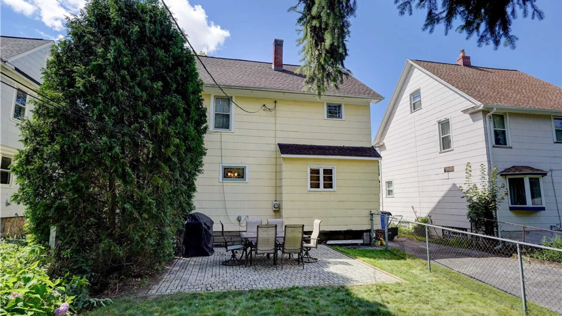 Property at 160 Marion Street, Rochester, NY 14610 27