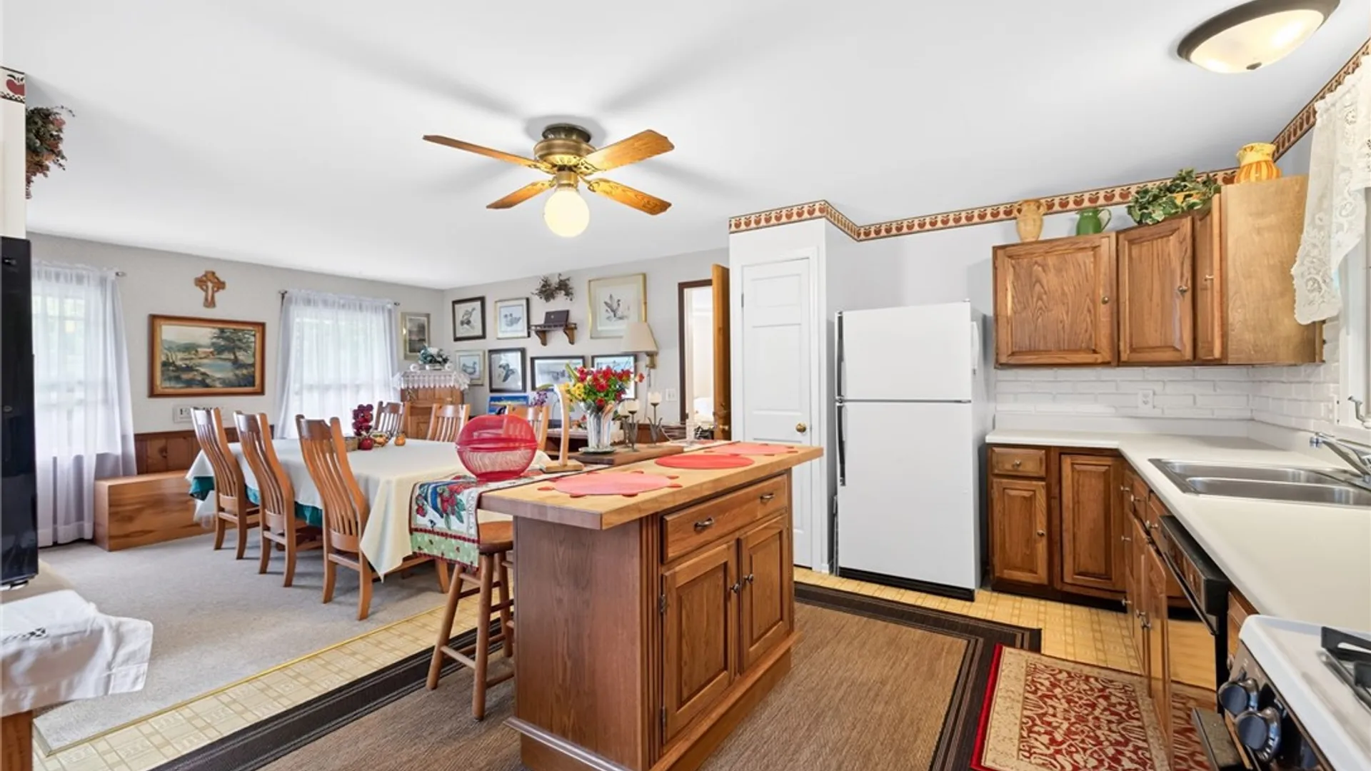 Property at 50 Brooktree Drive, Perinton, NY 14526 9