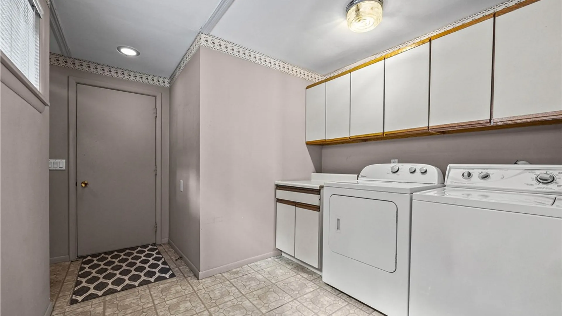 Property at 50 Harwood Lane, Pittsford, NY 14445 26
