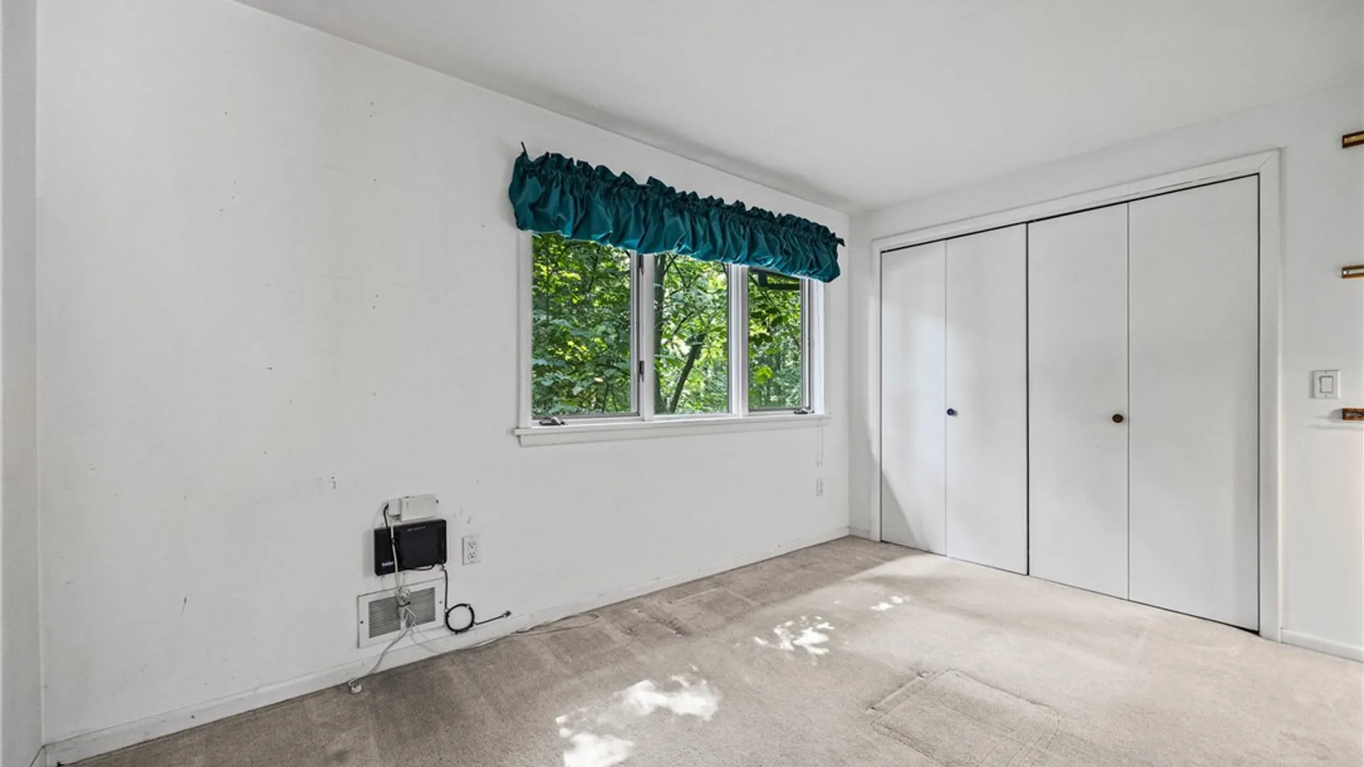 Property at 50 Harwood Lane, Pittsford, NY 14445 29