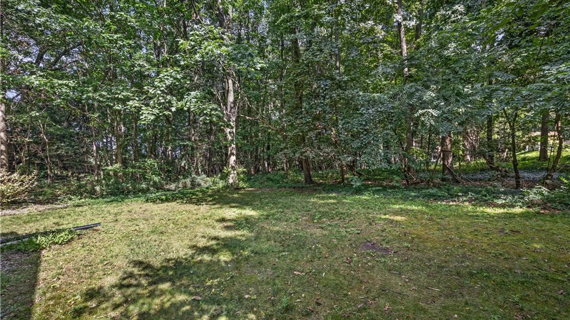 Property at 50 Harwood Lane, Pittsford, NY 14445 30