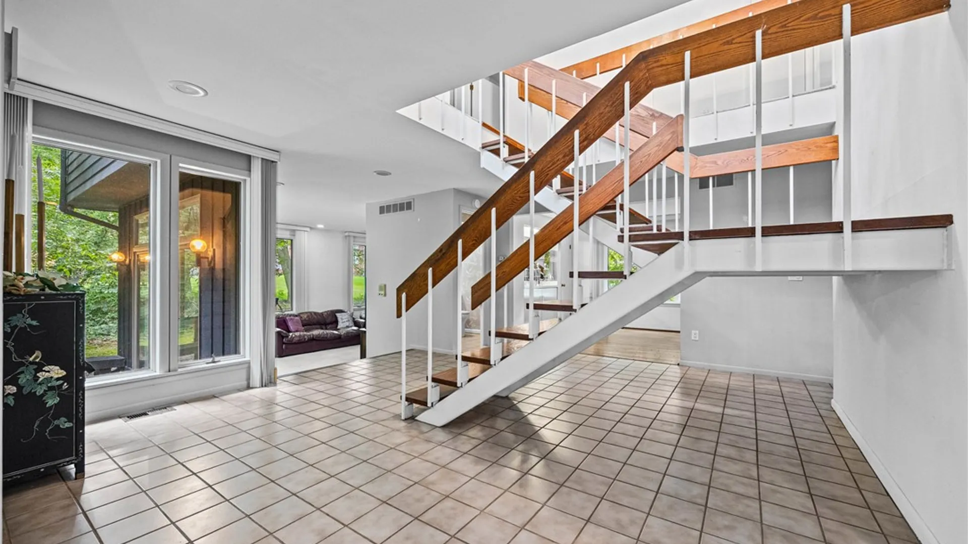 Property at 50 Harwood Lane, Pittsford, NY 14445 16