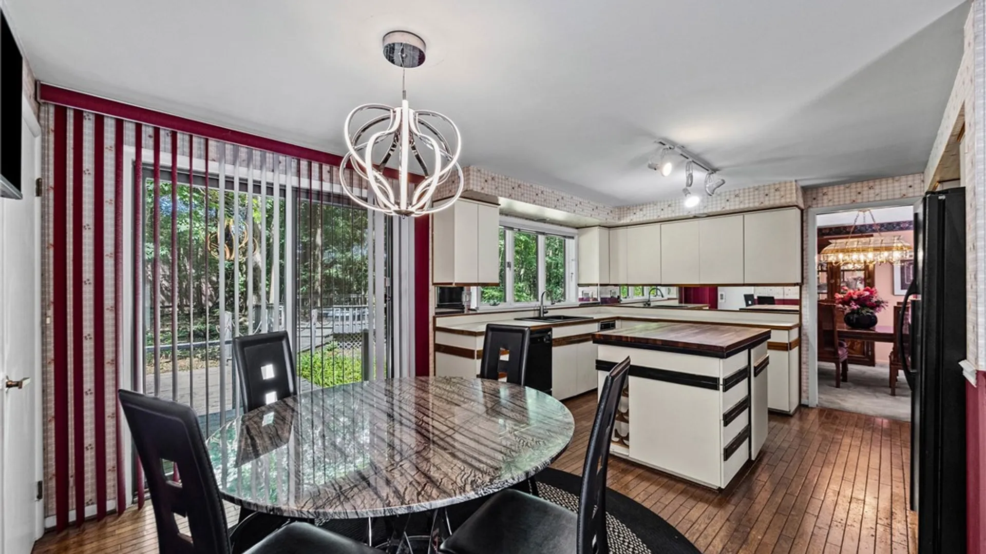 Property at 50 Harwood Lane, Pittsford, NY 14445 18