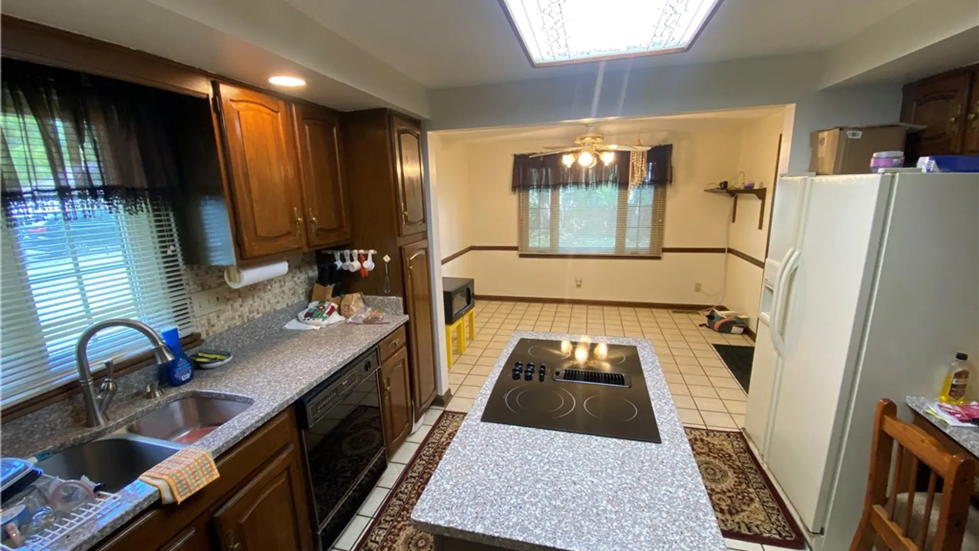 Property at 700 Seneca Pkwy, Rochester, NY 14613 15