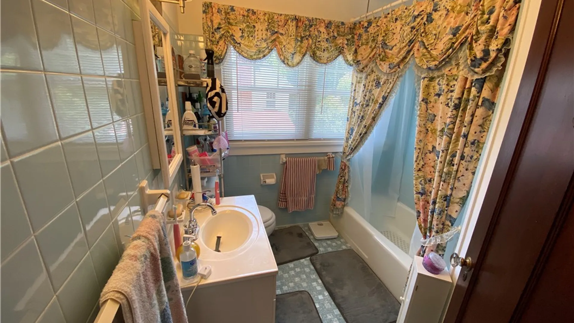 Property at 700 Seneca Pkwy, Rochester, NY 14613 26