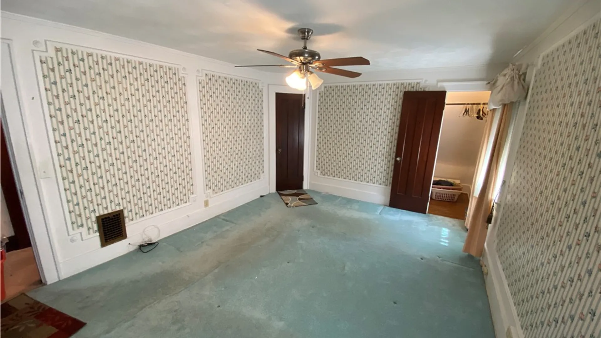 Property at 700 Seneca Pkwy, Rochester, NY 14613 29