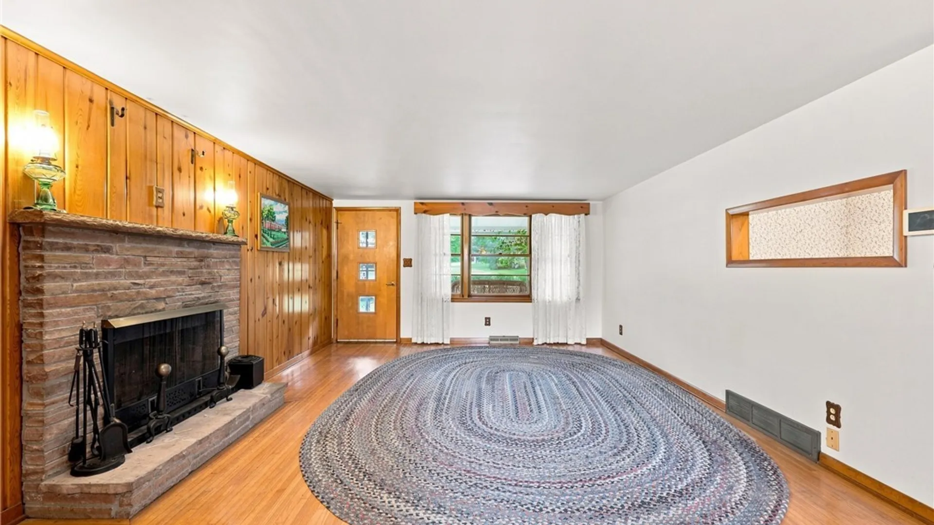 Property at 62 Ellis Drive, Aurora, NY 14170 8