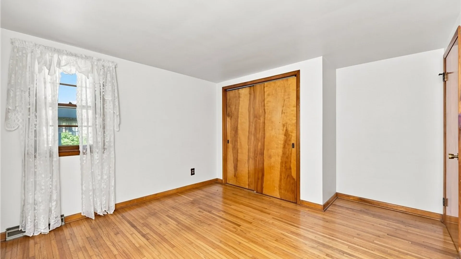 Property at 62 Ellis Drive, Aurora, NY 14170 16