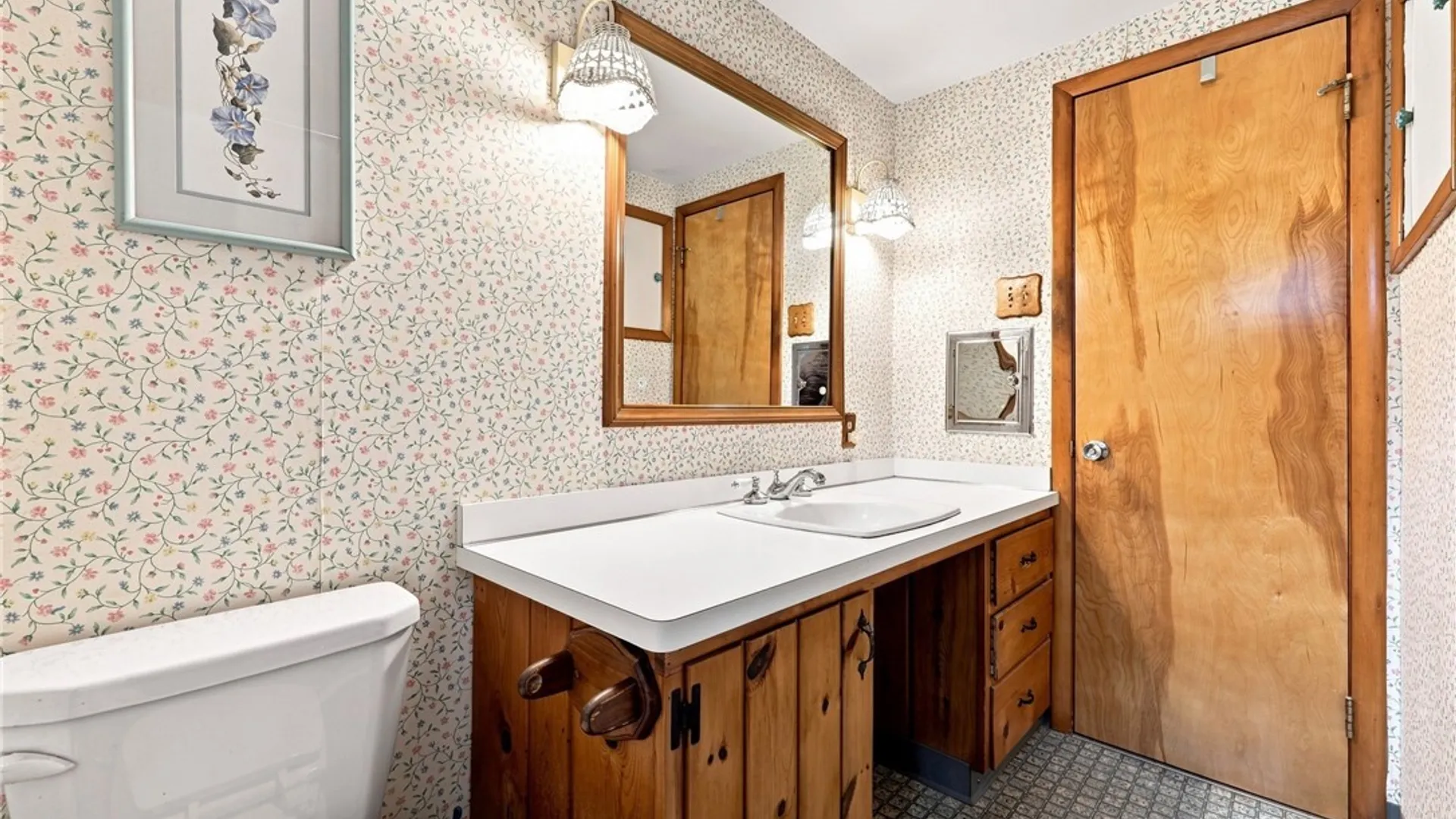 Property at 62 Ellis Drive, Aurora, NY 14170 18