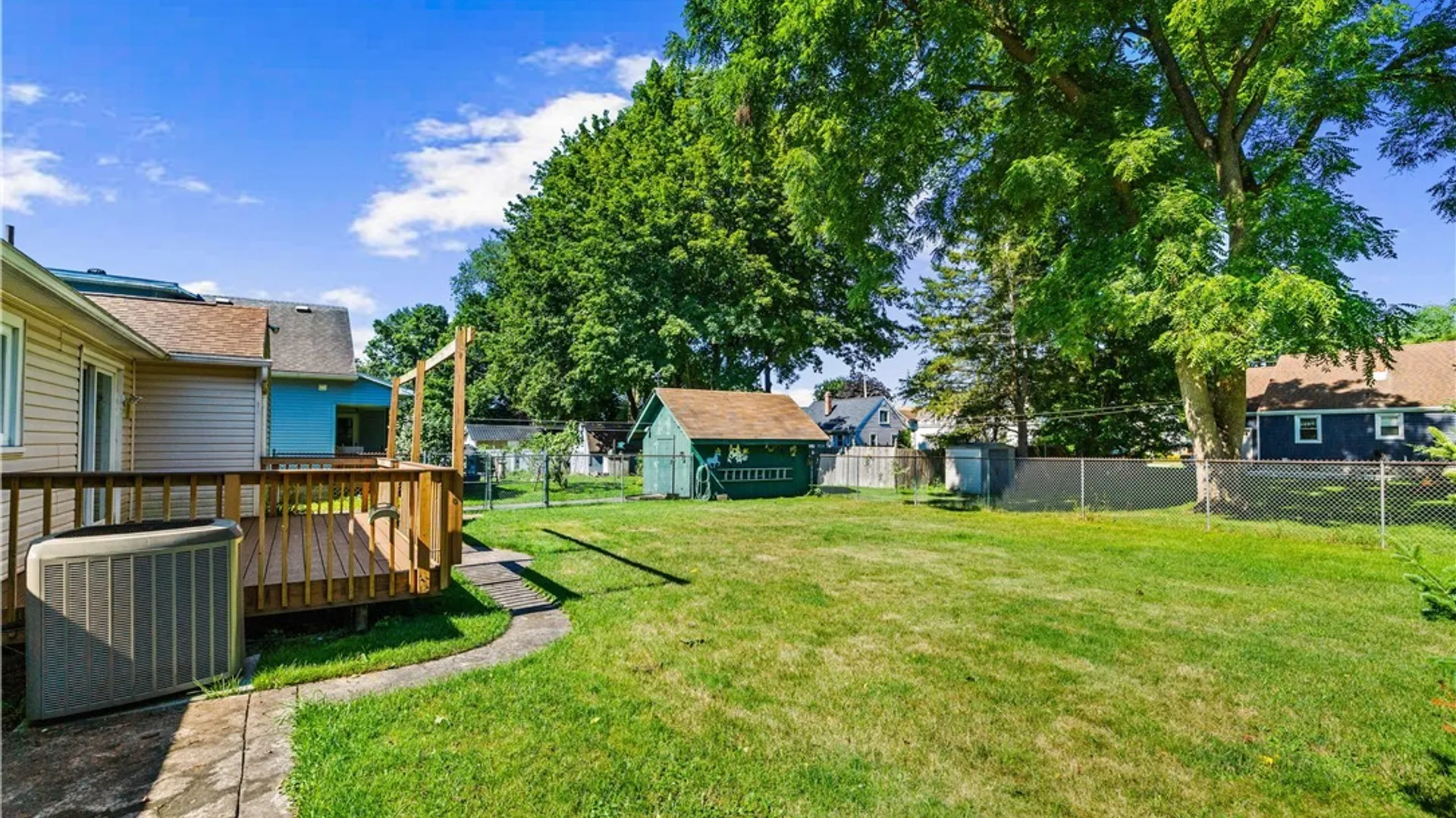 Property at 437 Spratt Place, Utica, NY 13502 24