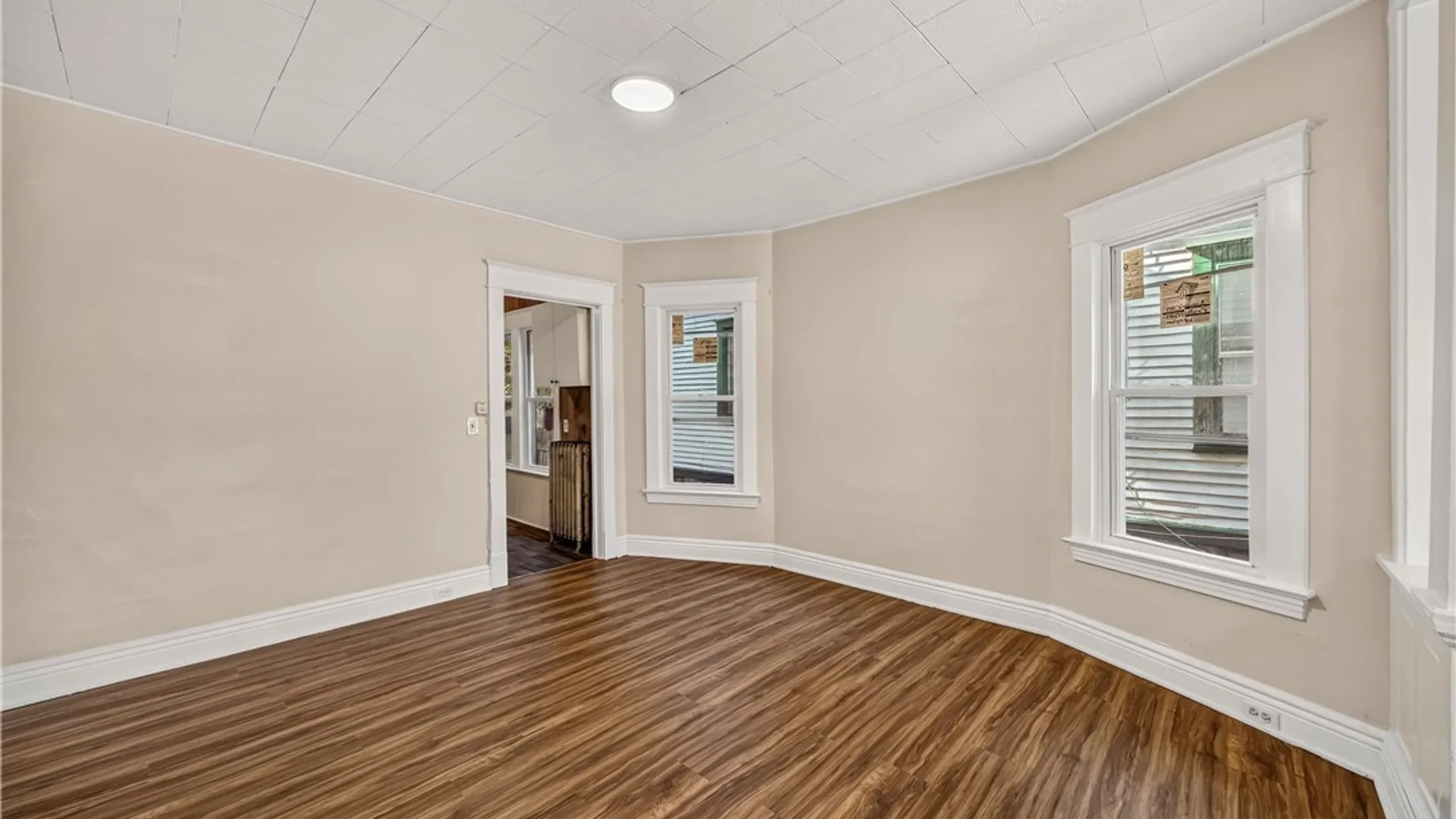 Property at 563 Humboldt Parkway, Buffalo, NY 14208 9