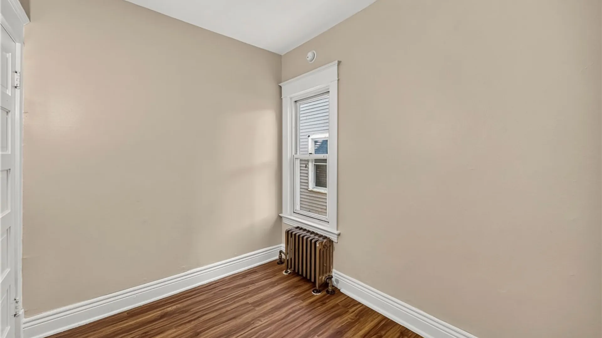 Property at 563 Humboldt Parkway, Buffalo, NY 14208 15