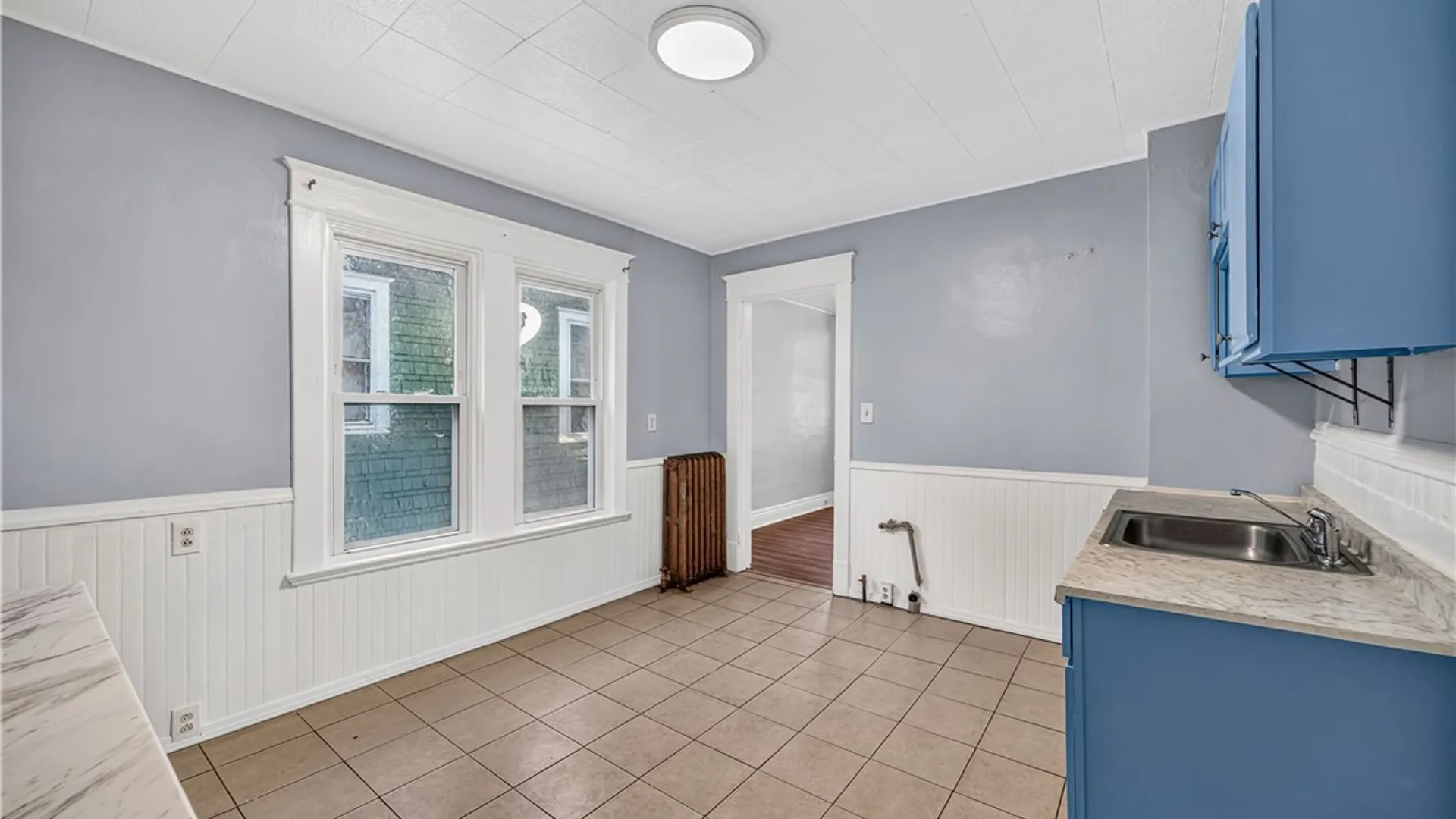 Property at 563 Humboldt Parkway, Buffalo, NY 14208 31