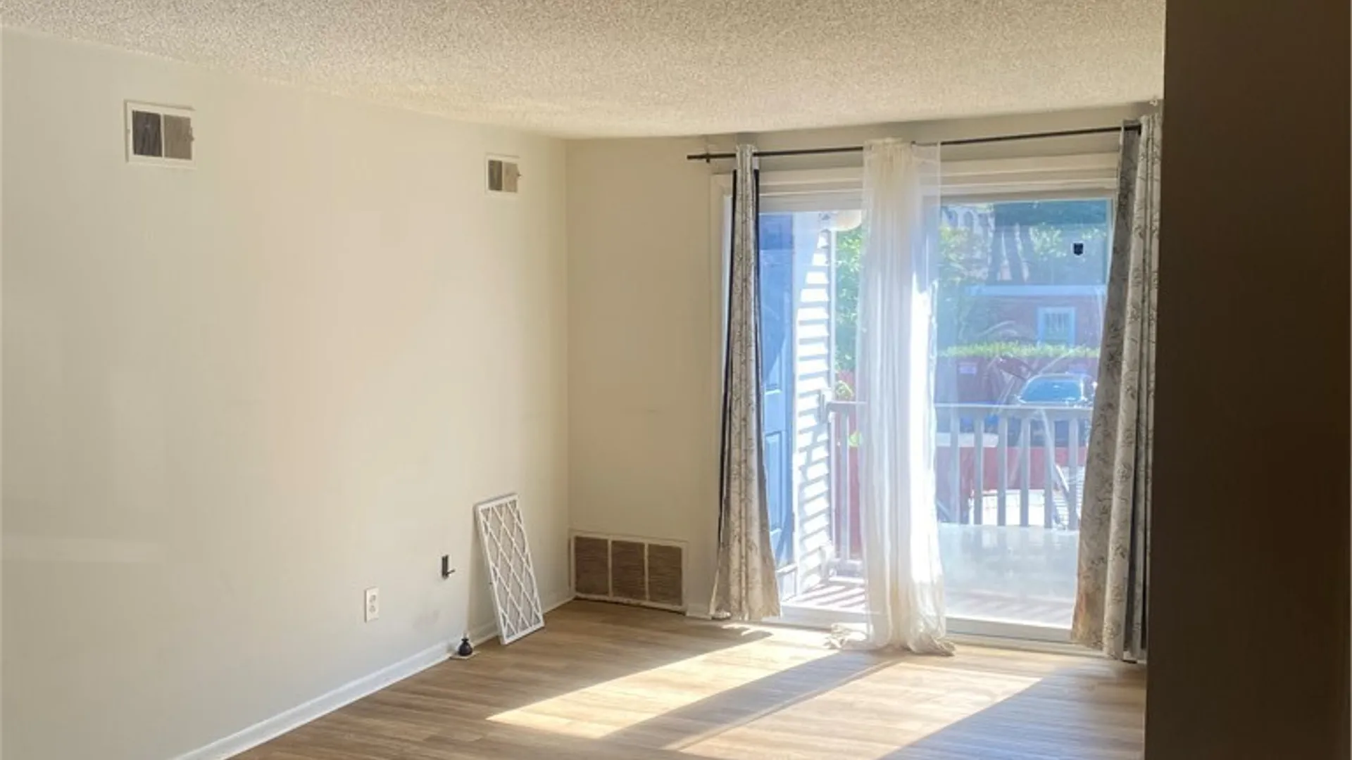 Property at 770 W Ferry Street, Buffalo, NY 14222 9