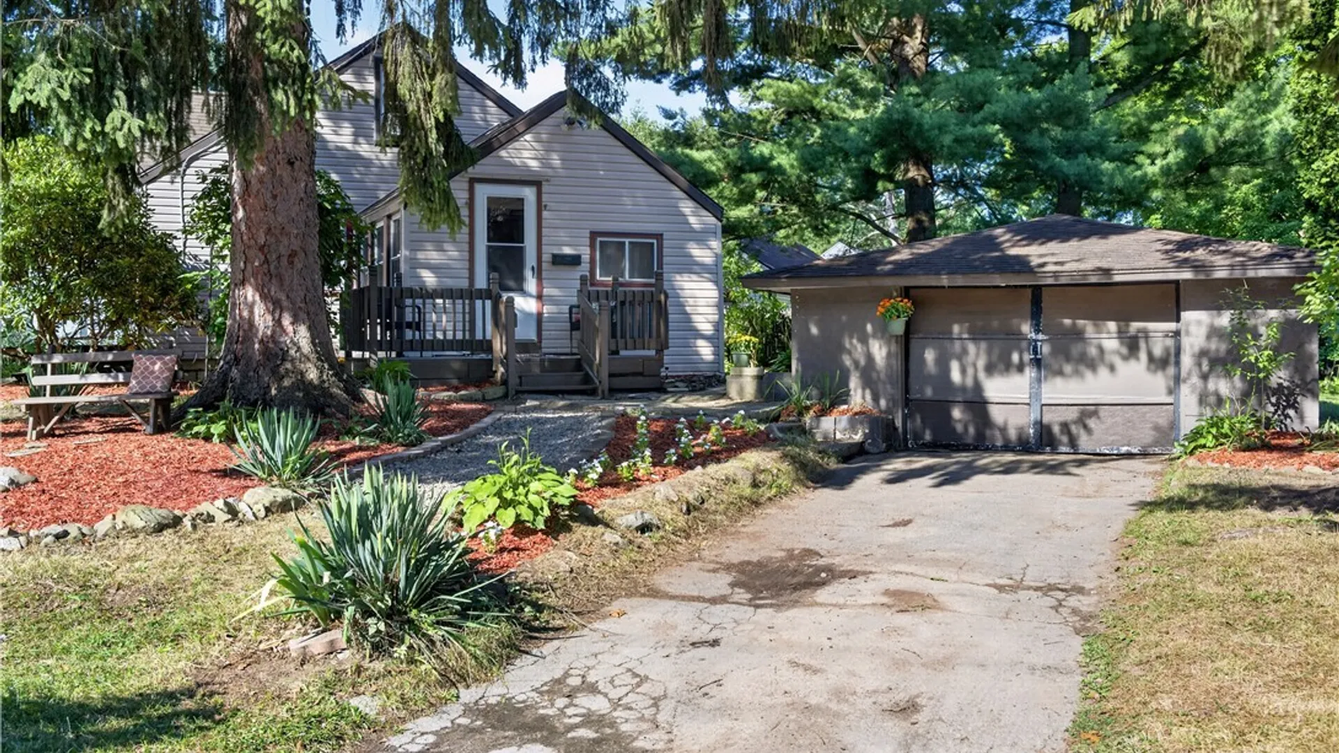Property at 107 Ivon Drive, Clay, NY 13212 28