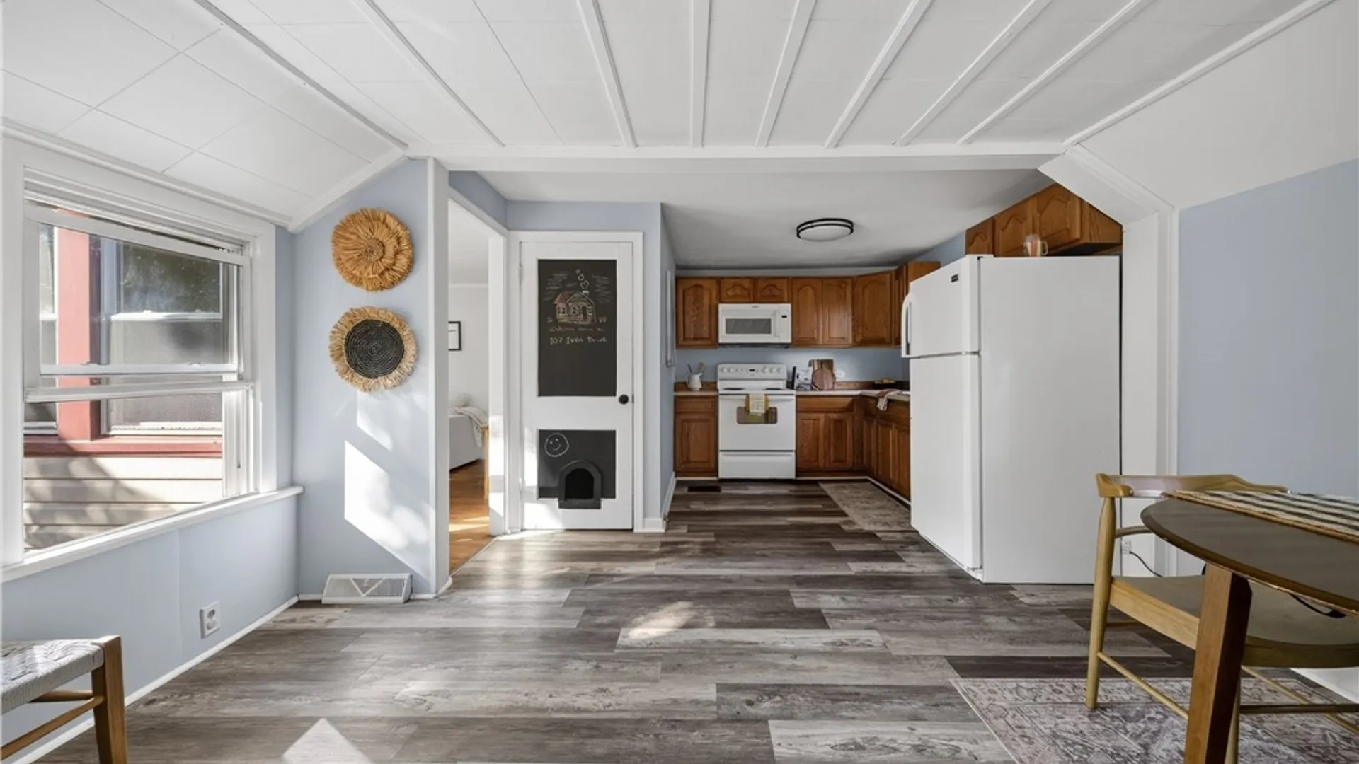 Property at 107 Ivon Drive, Clay, NY 13212 8
