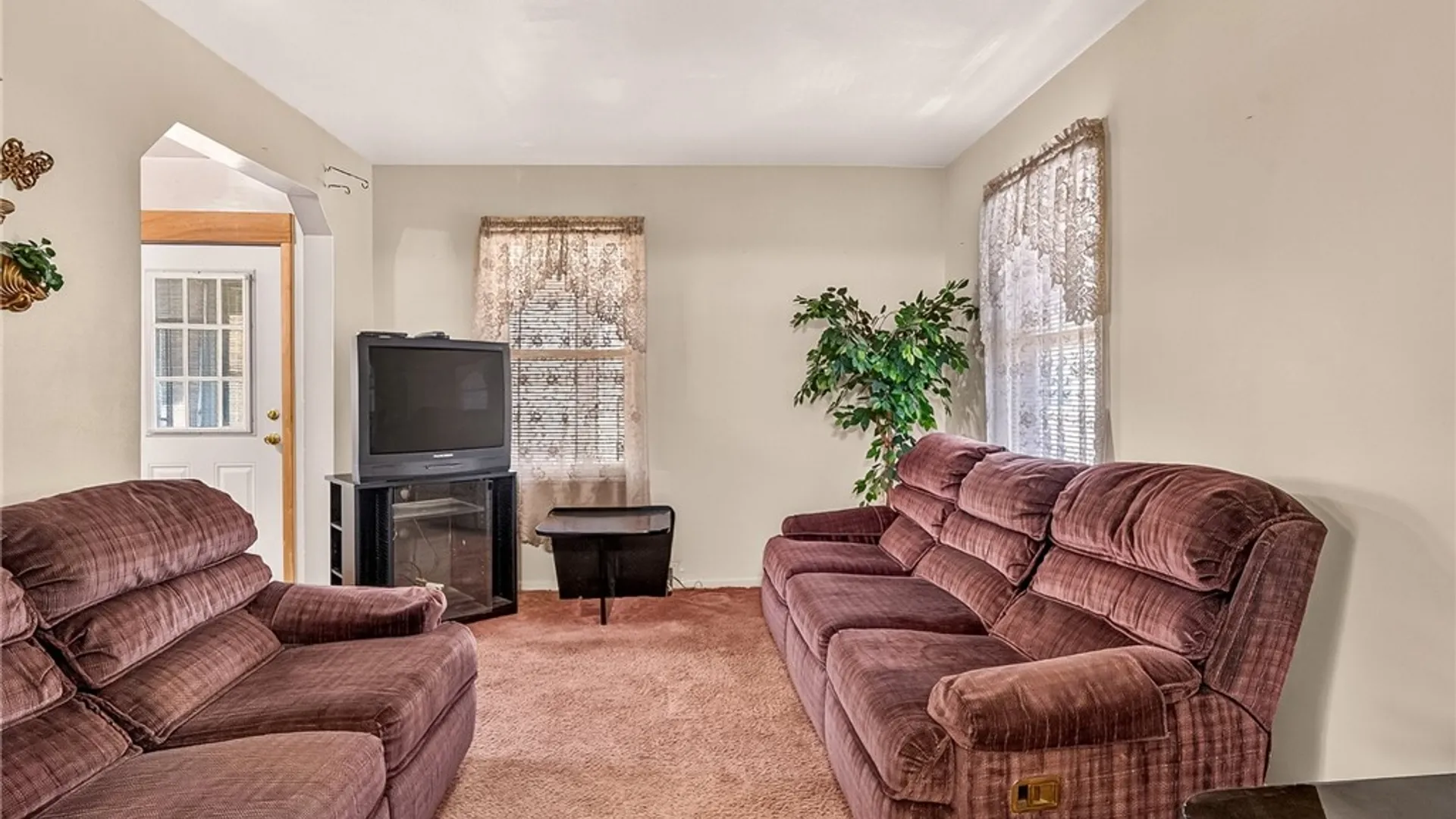 Property at 34 Arbutus Street, Rochester, NY 14609 4