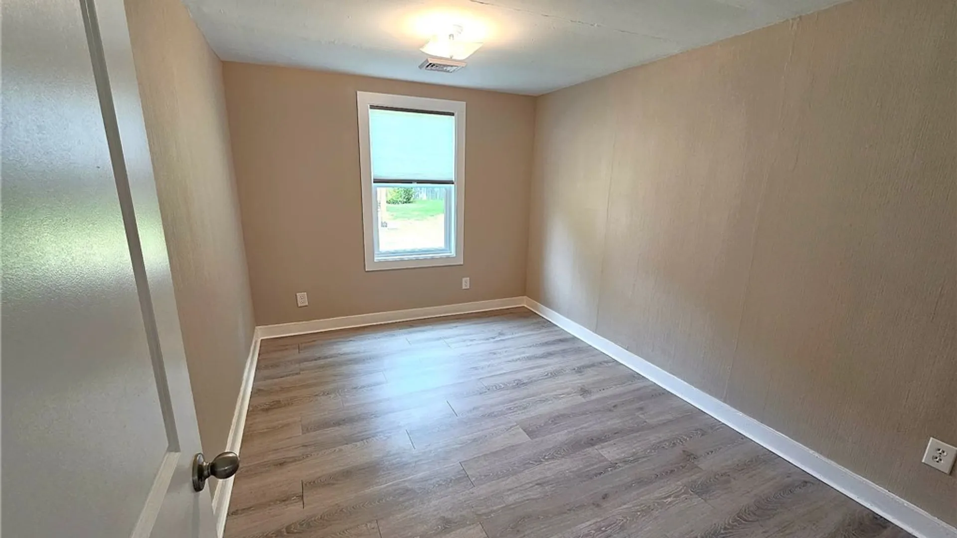 Property at 6183 Wright Place, Hamburg, NY 14075 20