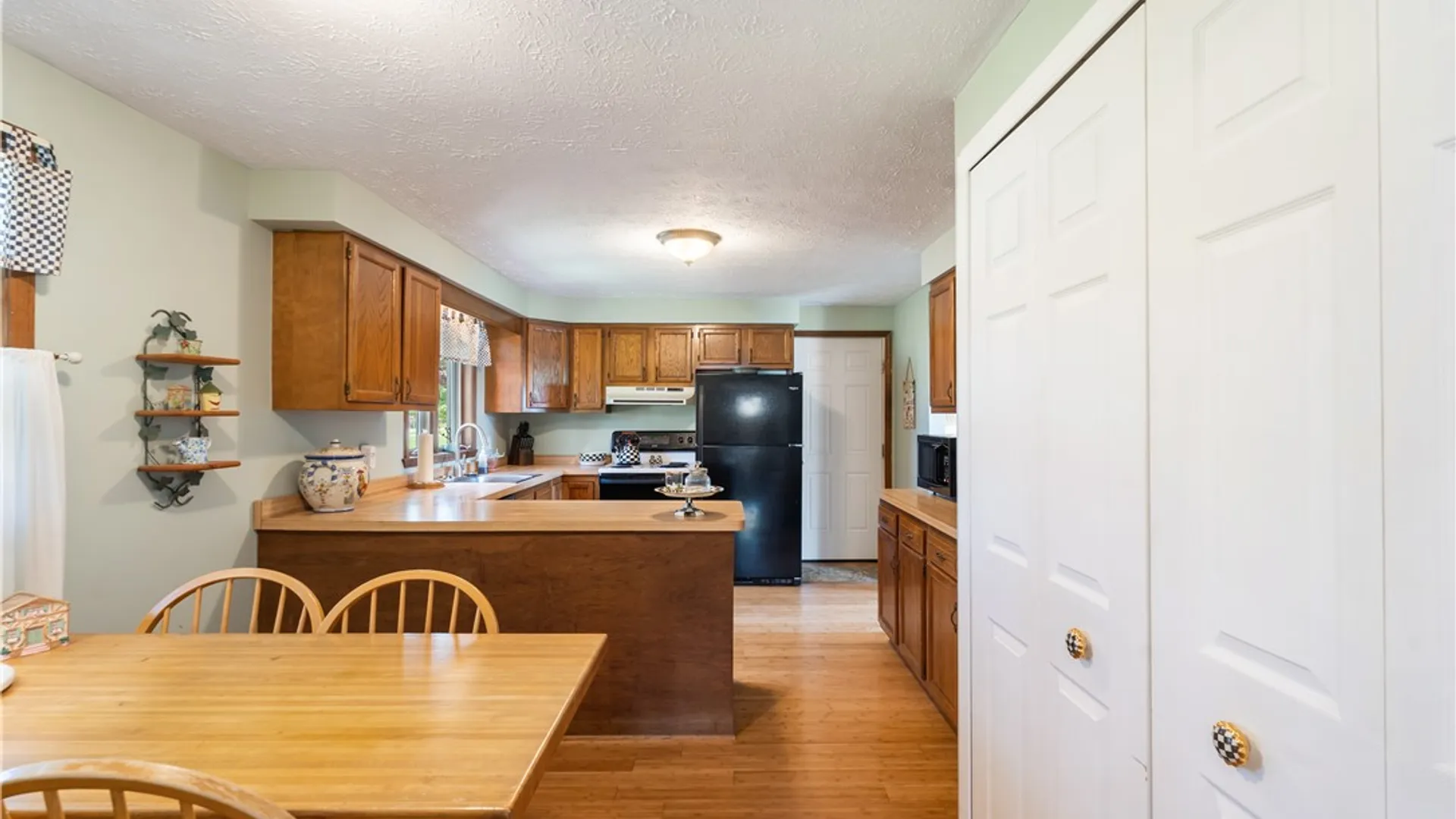 Property at 1261 Middle Road, Caledonia, NY 14423 6