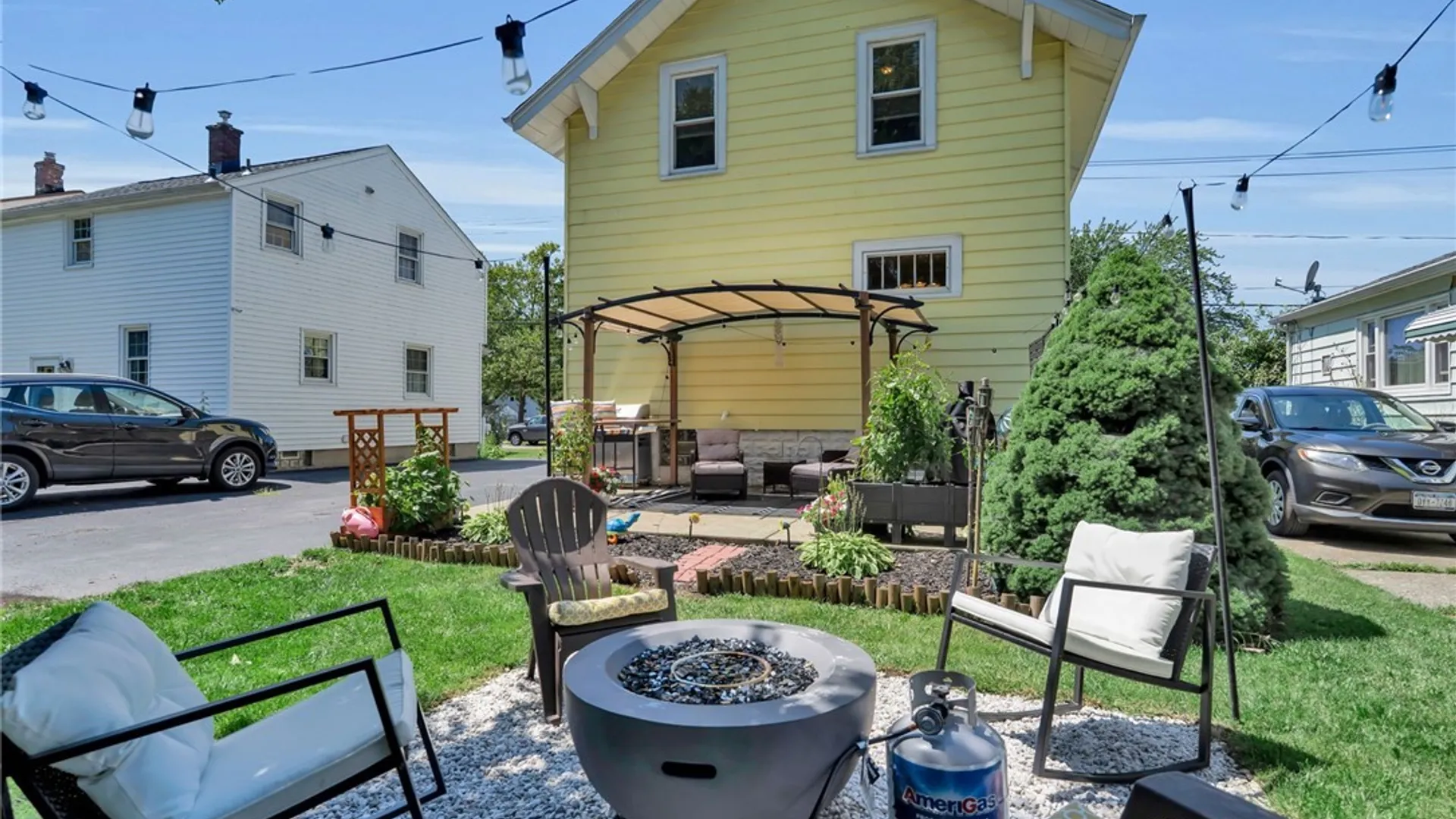 Property at 811 91st Street, Niagara Falls, NY 14304 3