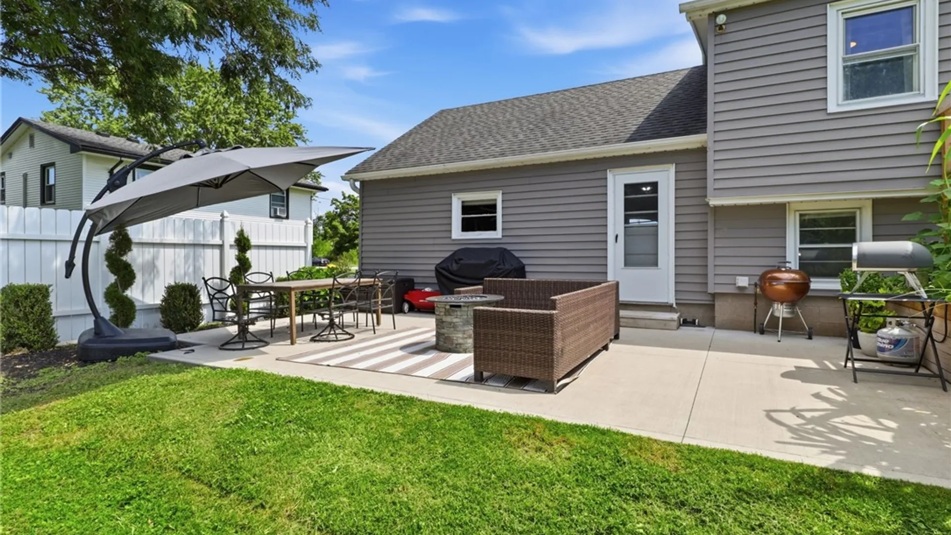 Property at 1097 & 1095 Manitou Rd, Parma, NY 14468 34