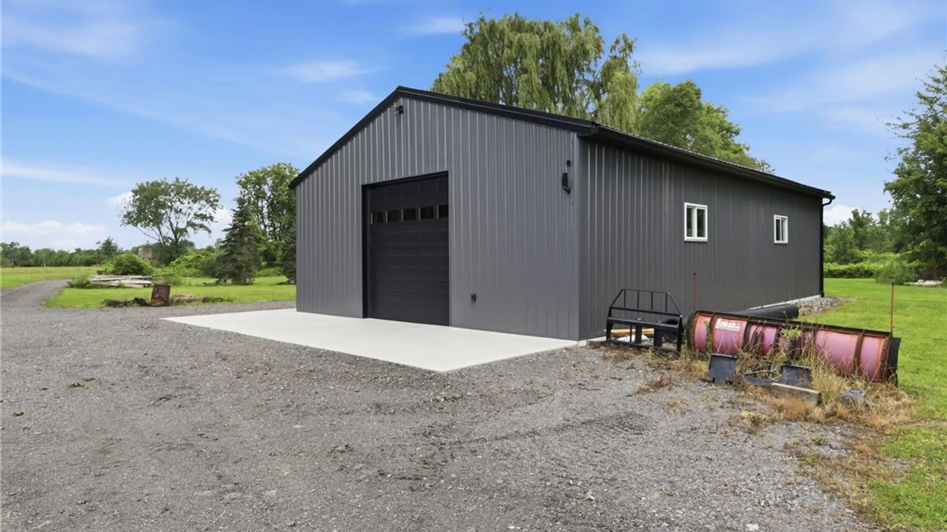 Property at 1097 & 1095 Manitou Rd, Parma, NY 14468 39
