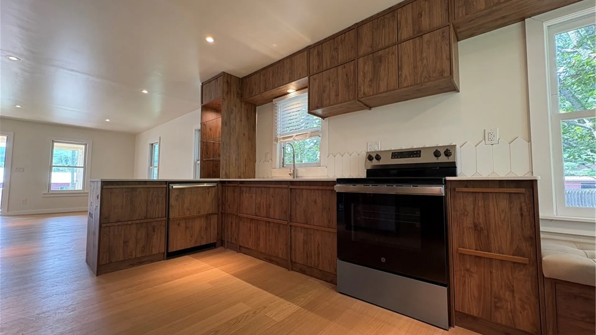 Property at 26 W End Avenue, Stamford, NY 12167 8