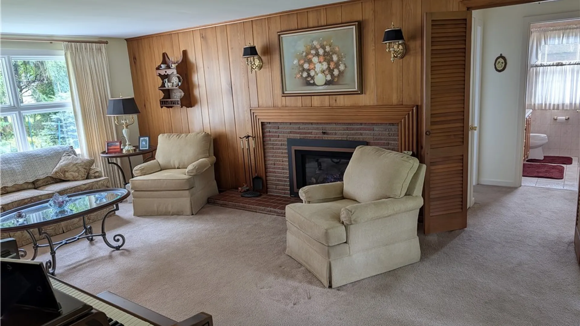 Property at 8325 Vernon Circle, Clarence, NY 14221 18