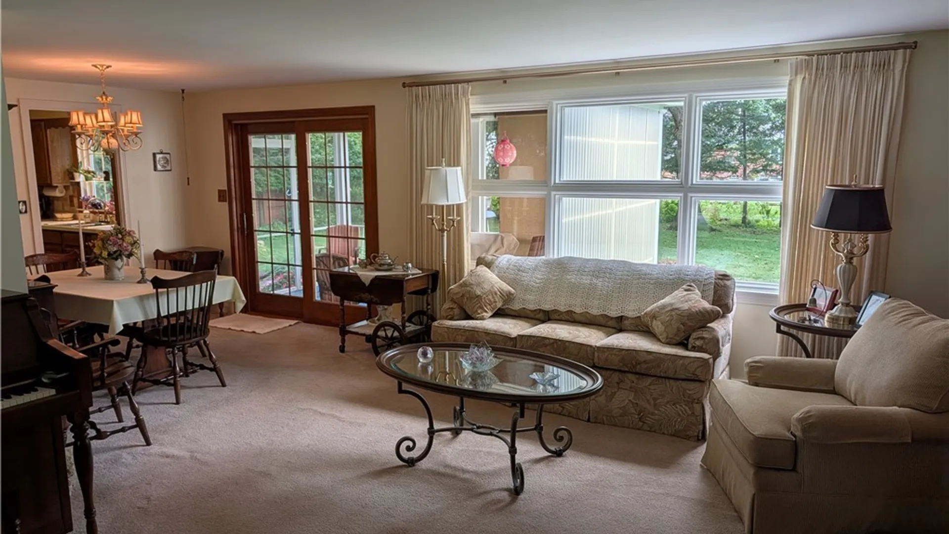 Property at 8325 Vernon Circle, Clarence, NY 14221 23