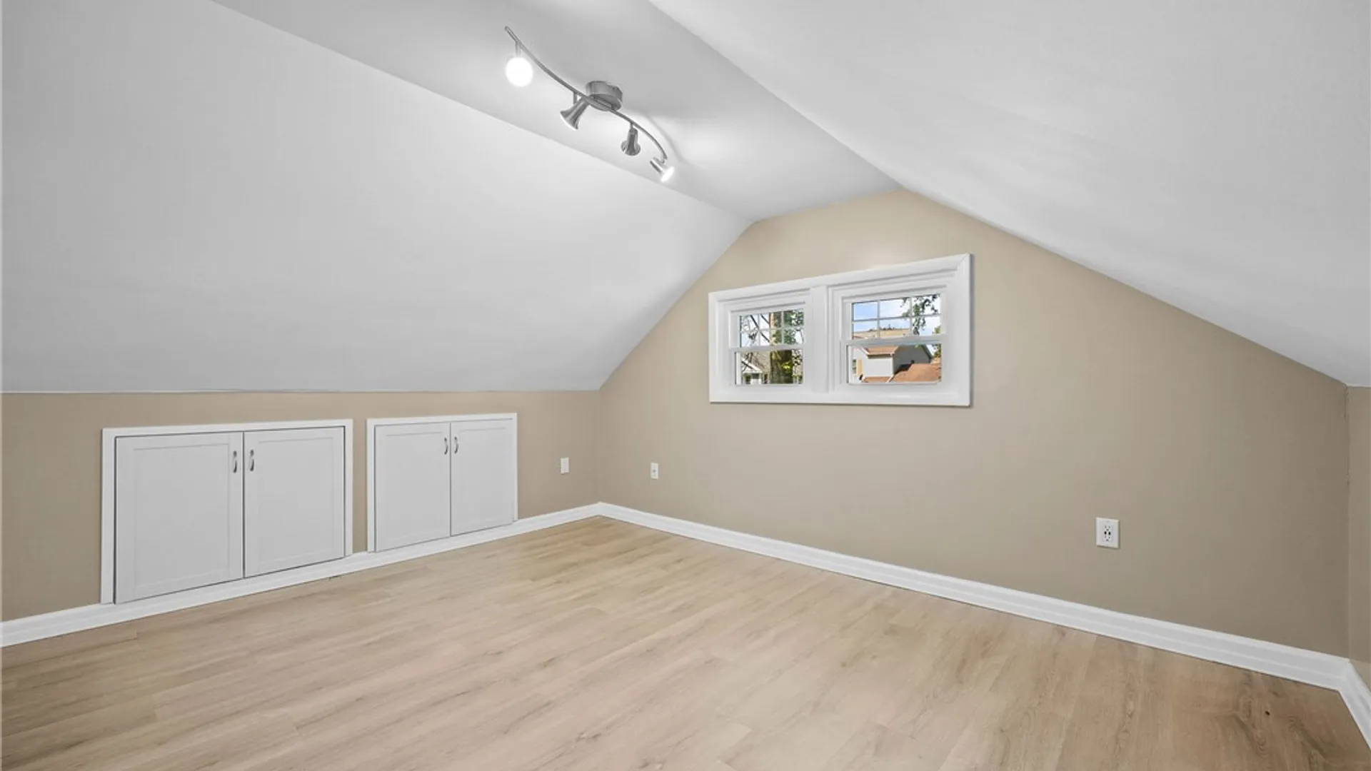 Property at 434 Crossfield Road, Irondequoit, NY 14609 26