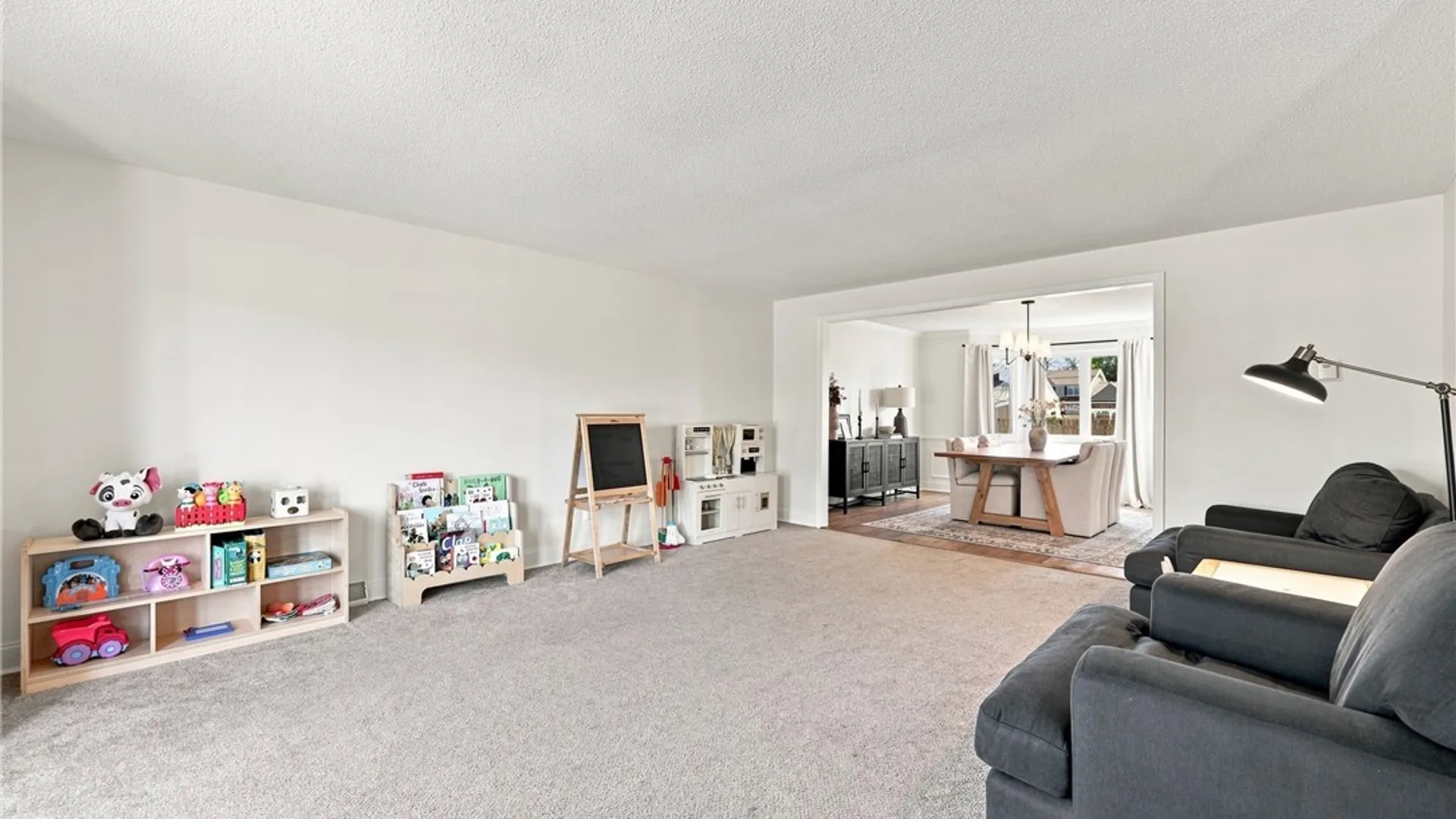 Property at 2654 Kenneth Court, Wheatfield, NY 14304 5