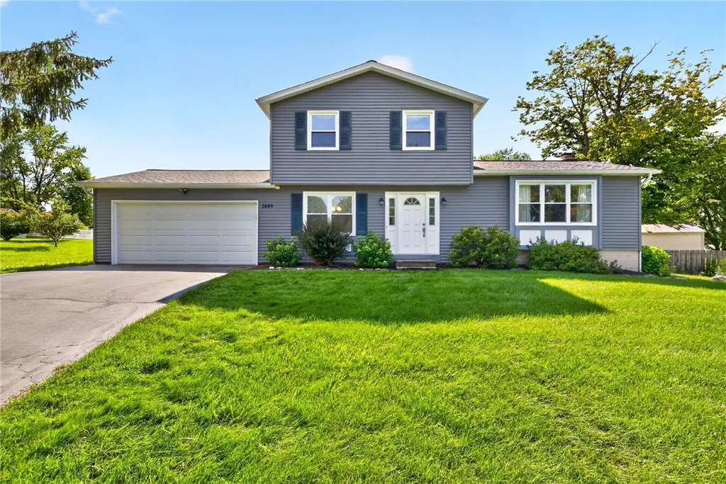 Property at 1449 Windsor Circle, Farmington, NY 14425