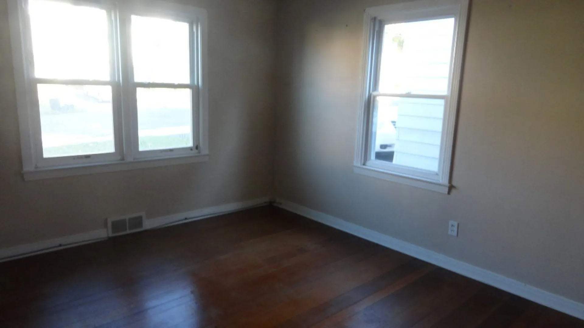Property at 140 Genesee Park Drive, Syracuse, NY 13224 10