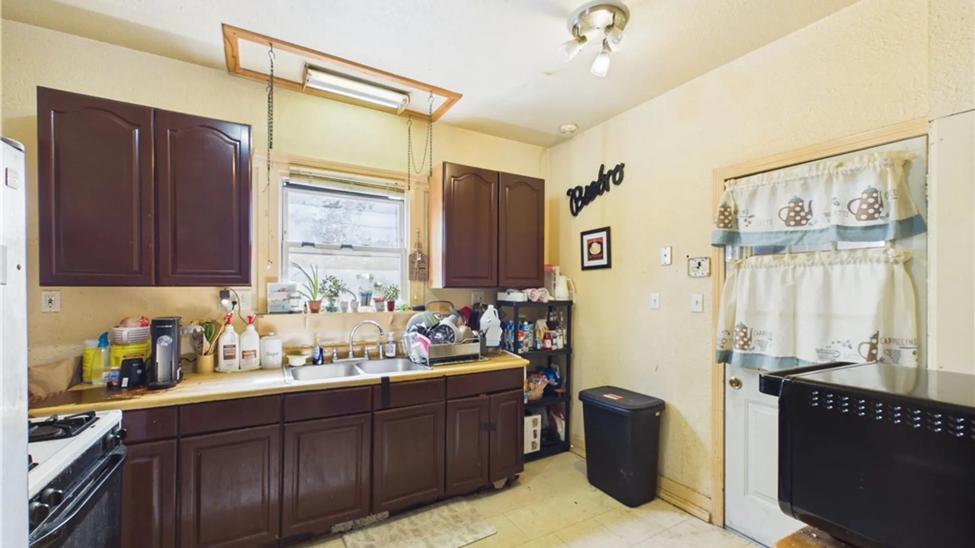 Property at 643-645 Portland Ave, Rochester, NY 14621 36