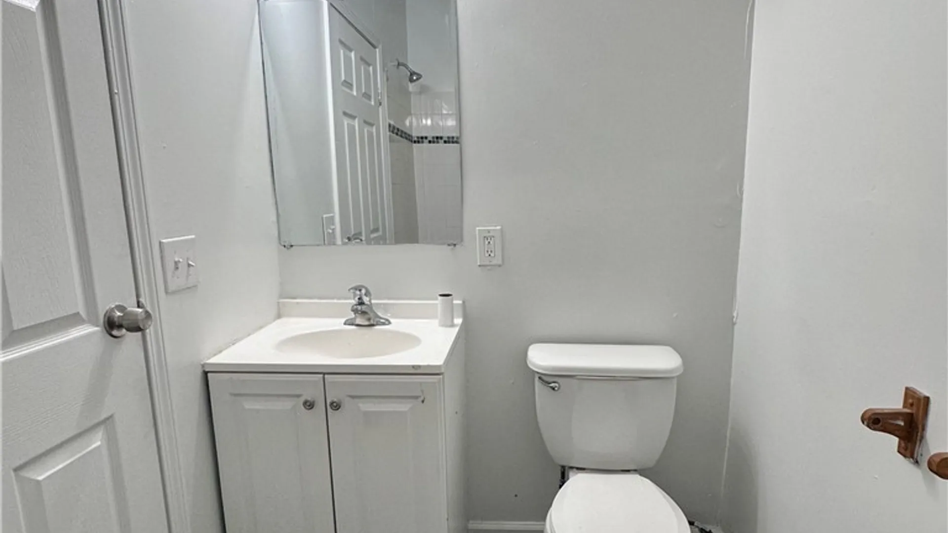 Property at 310 Hampshire Street, Buffalo, NY 14213 9