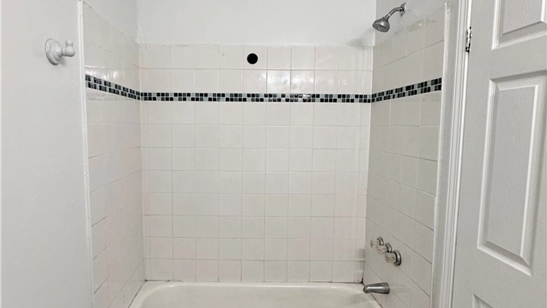 Property at 310 Hampshire Street, Buffalo, NY 14213 10