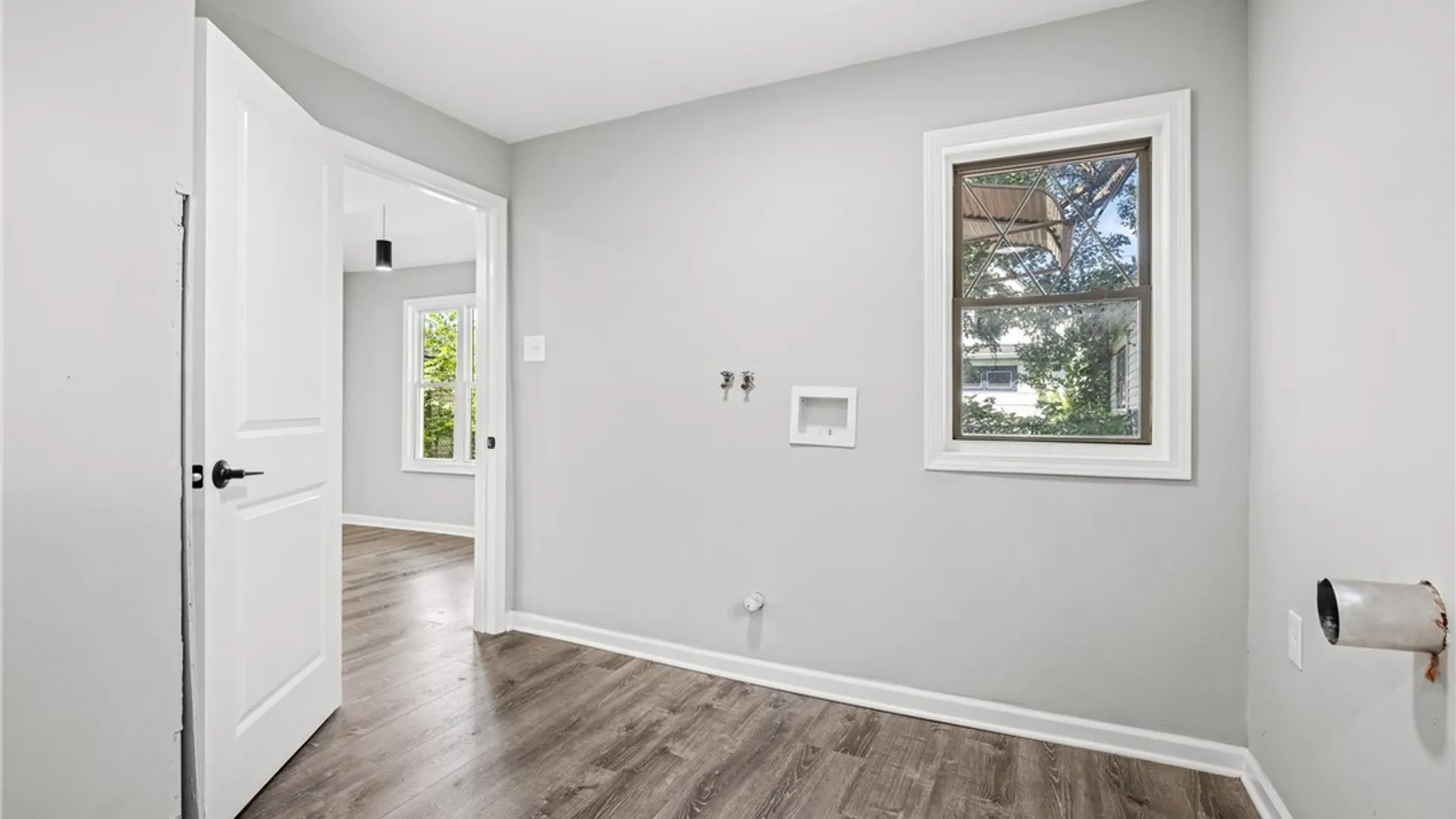 Property at 14 Atwood Place, Cheektowaga, NY 14225 22