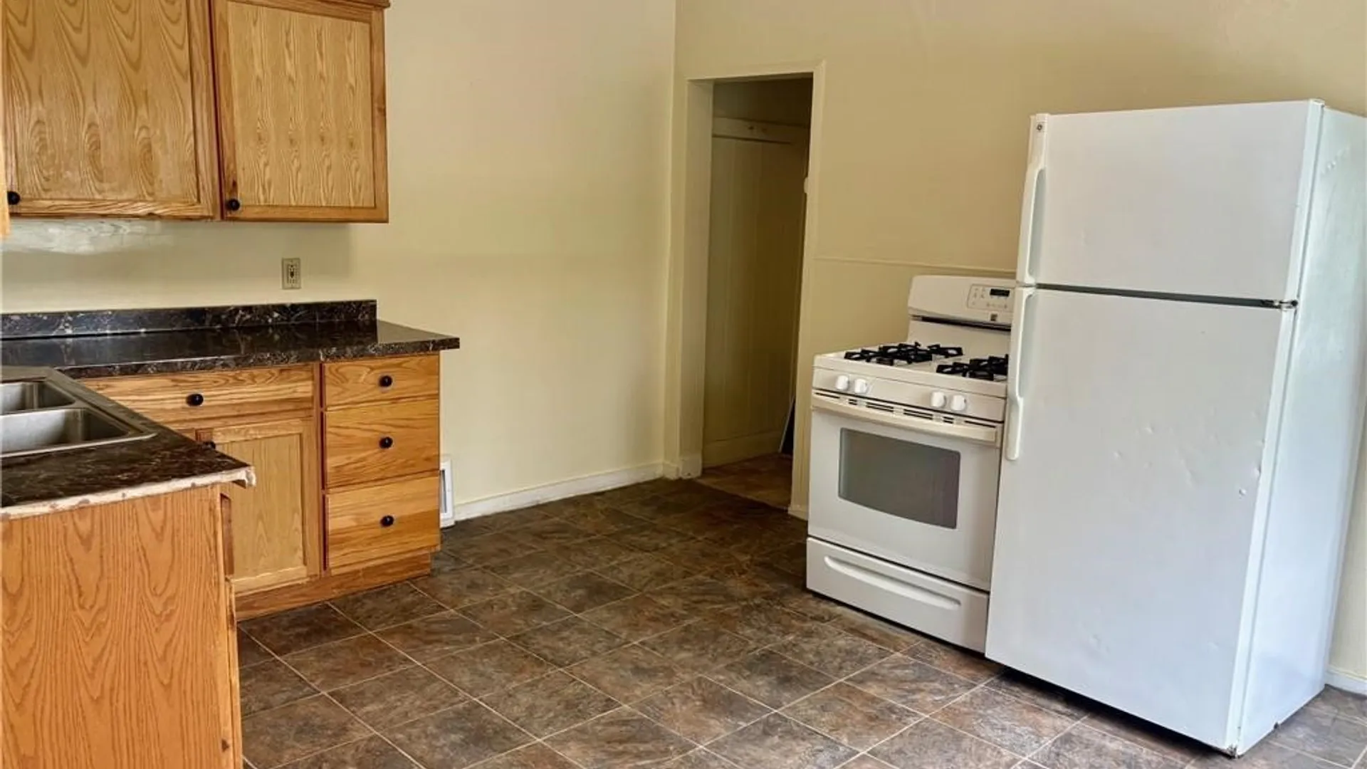 Property at 125-129 Hawley Street, Buffalo, NY 14213 11