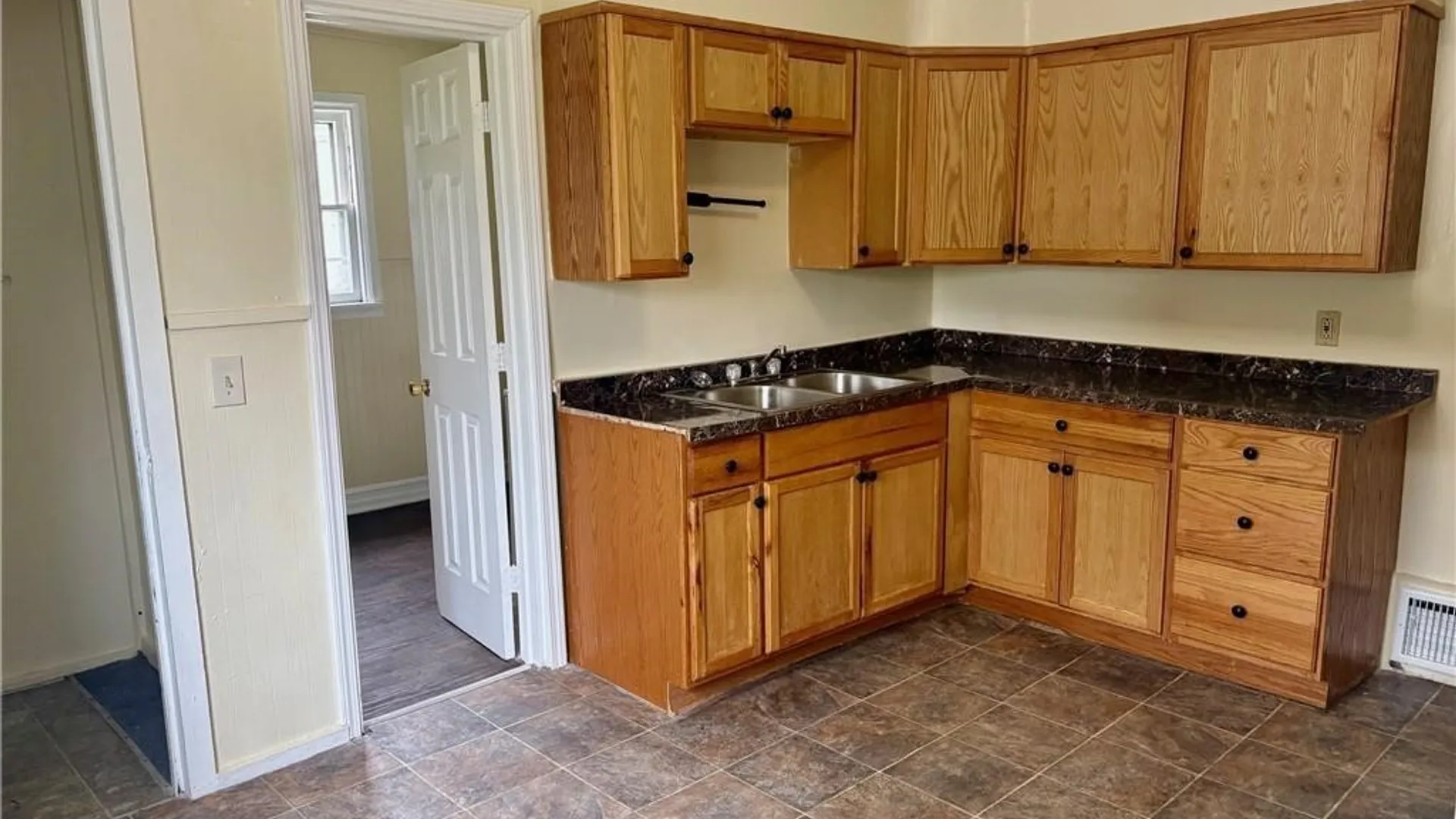 Property at 125-129 Hawley Street, Buffalo, NY 14213 12