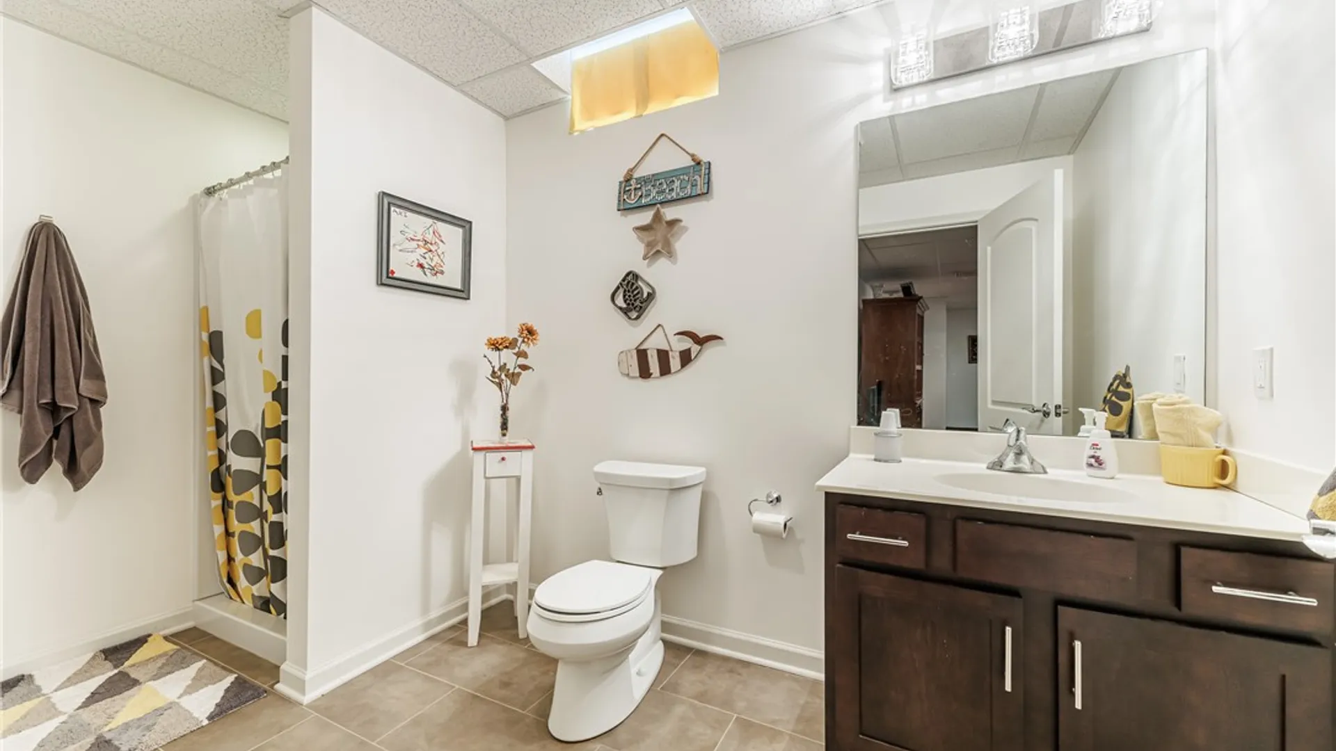 Property at 215 Bretlyn Circle, Brighton, NY 14618 20