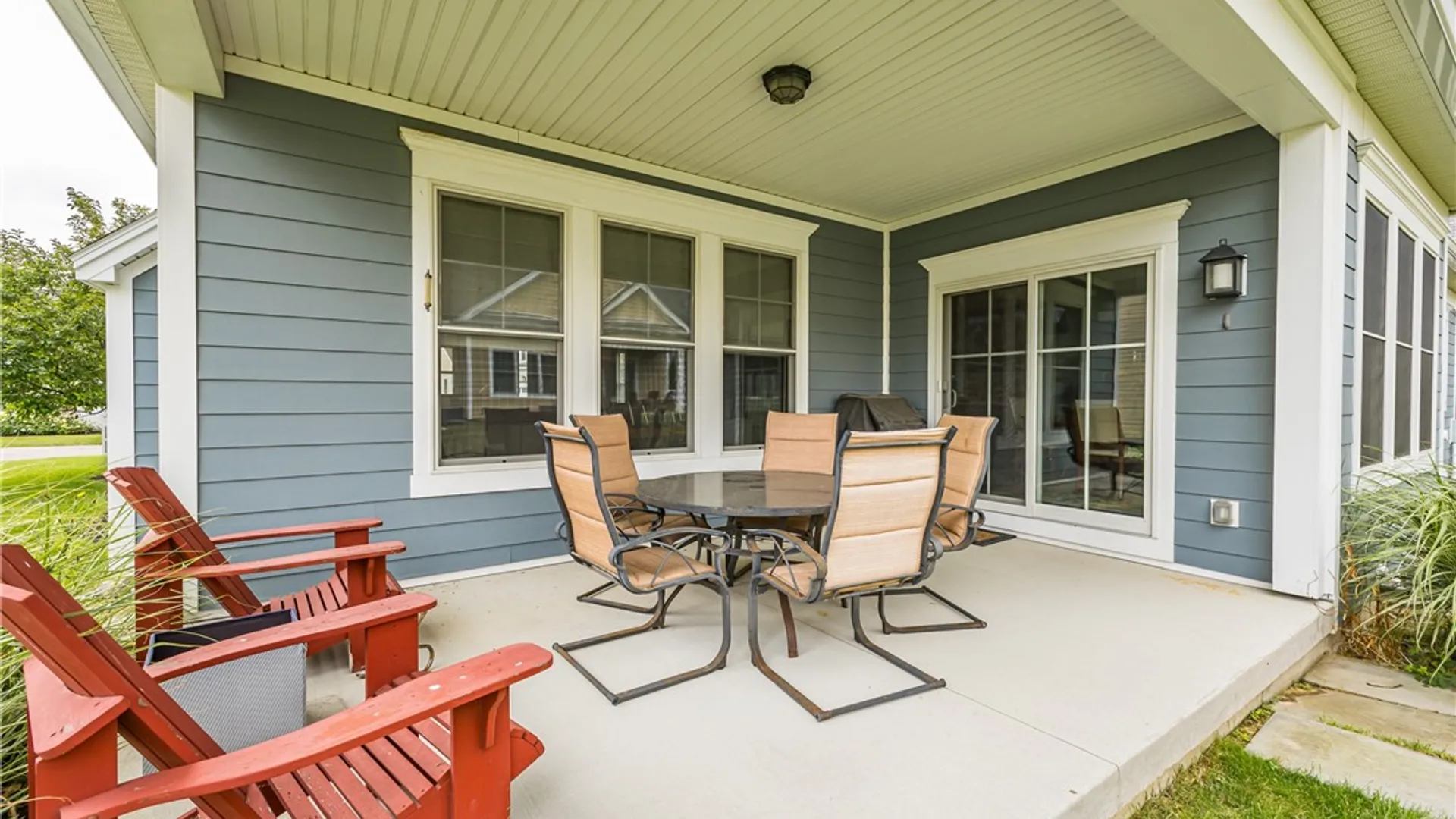 Property at 215 Bretlyn Circle, Brighton, NY 14618 22