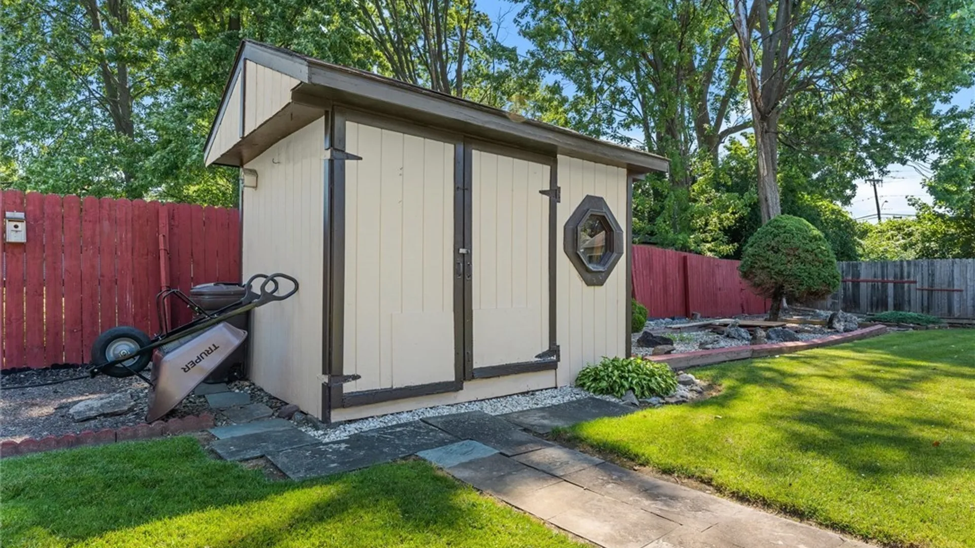 Property at 6894 Larkin Street, Salina, NY 13088 39