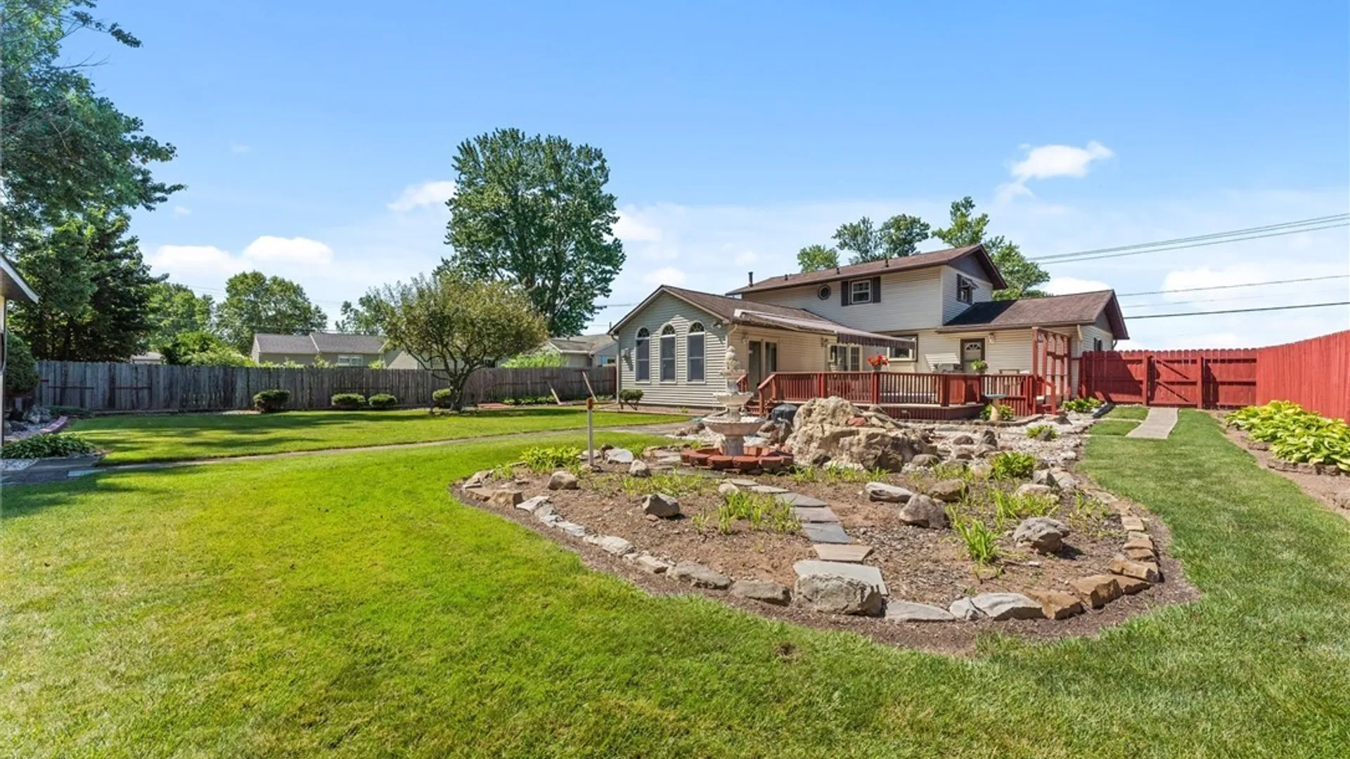 Property at 6894 Larkin Street, Salina, NY 13088 40